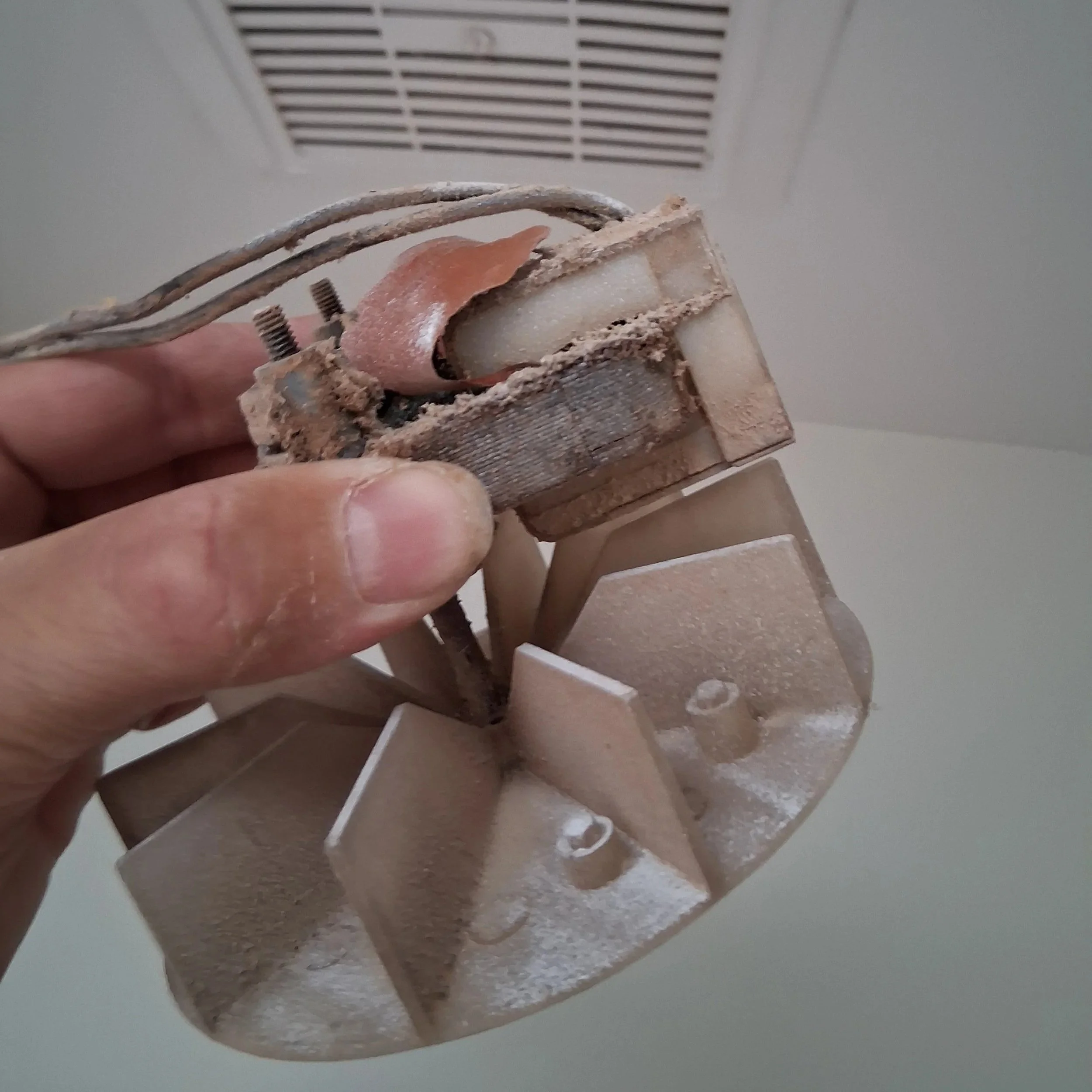 Bathroom Exhaust Fan No Longer Working?&nbsp; Get it Repaired and Save $$!
