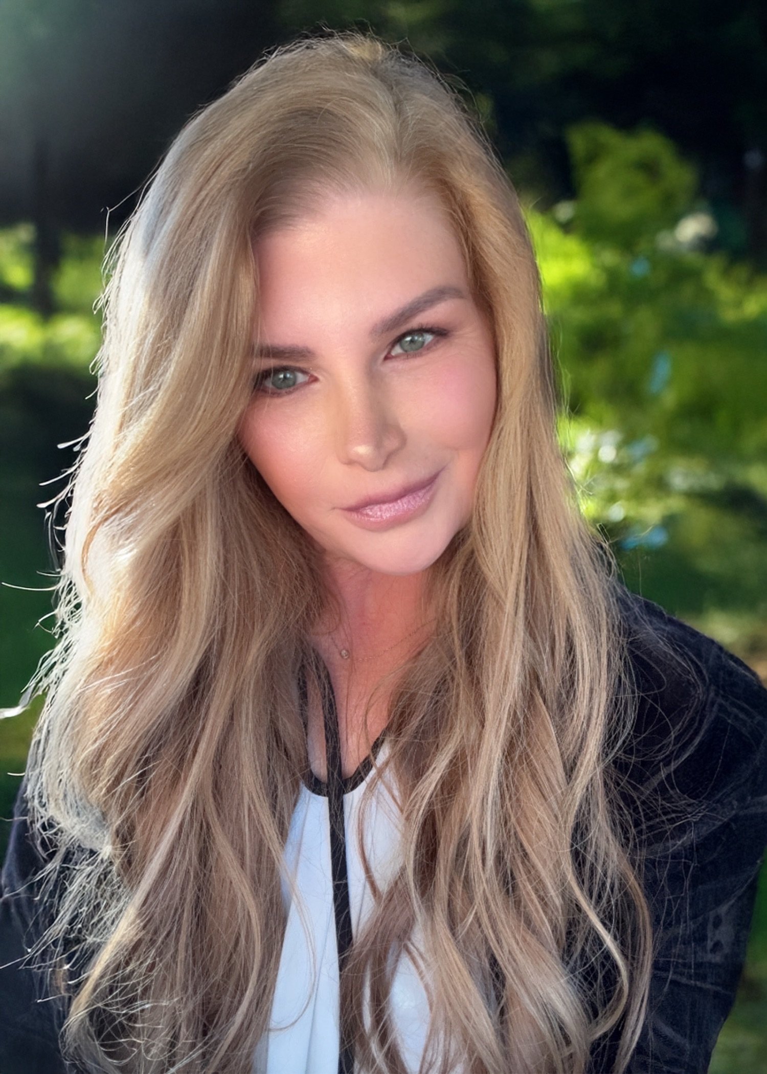 Headshot of Kimberly Gullick, licensed massage therapist offering holistic and craniosacral services in Houston TX