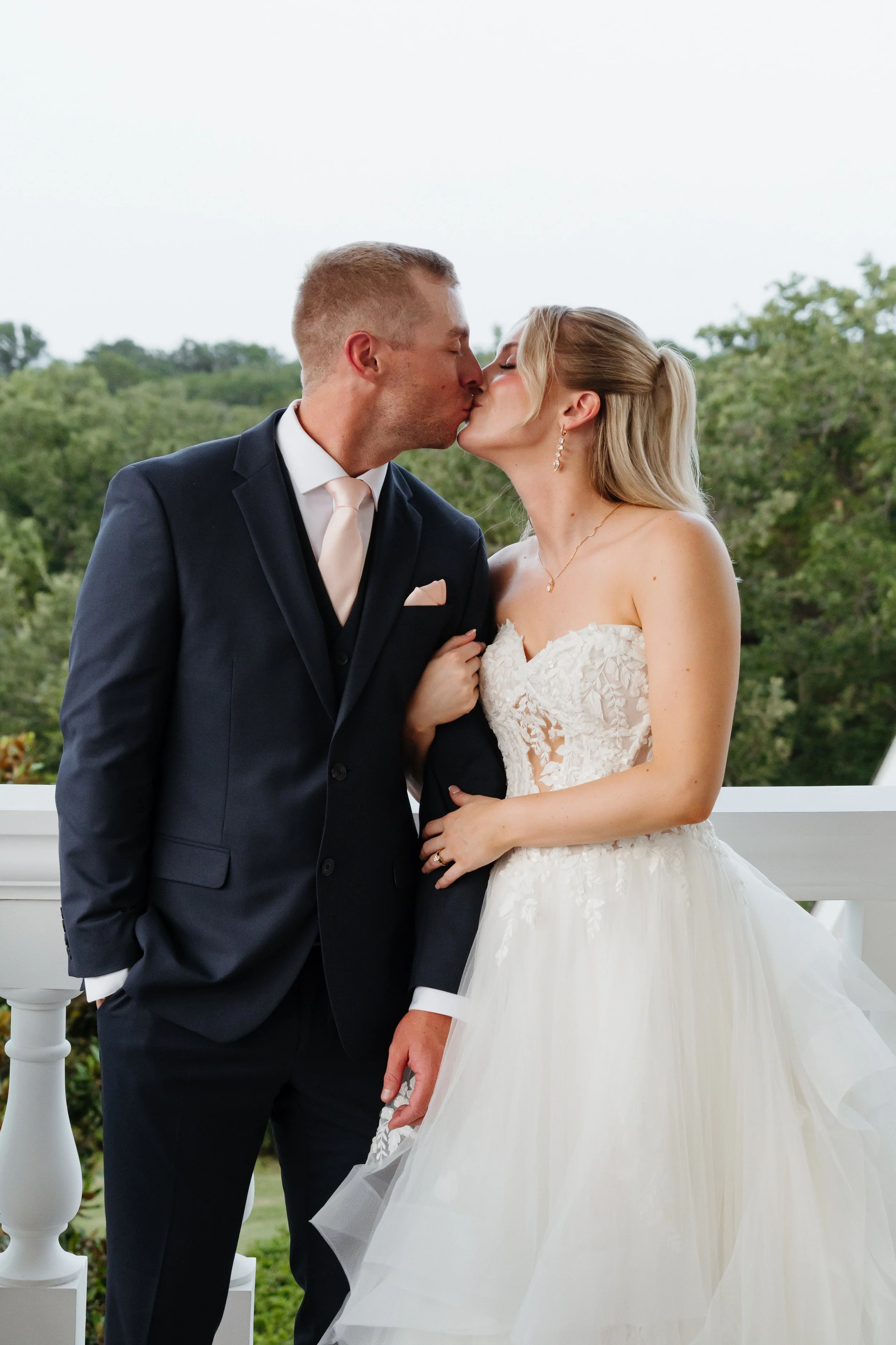 Alli+Tyler-FINAL-764.jpg
