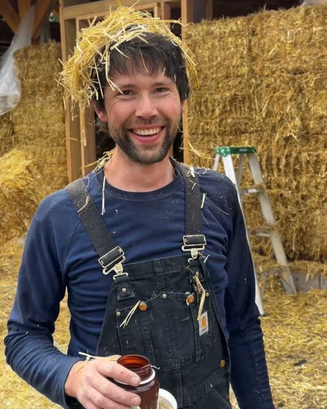 ✨ What Still Makes Our Straw Bale Workshops Special ✨

Every workshop begins on Sunday with new names, new tools, and a project that feels big. By Saturday, those same people are swapping photos, making plans to visit each other, and standing in fron