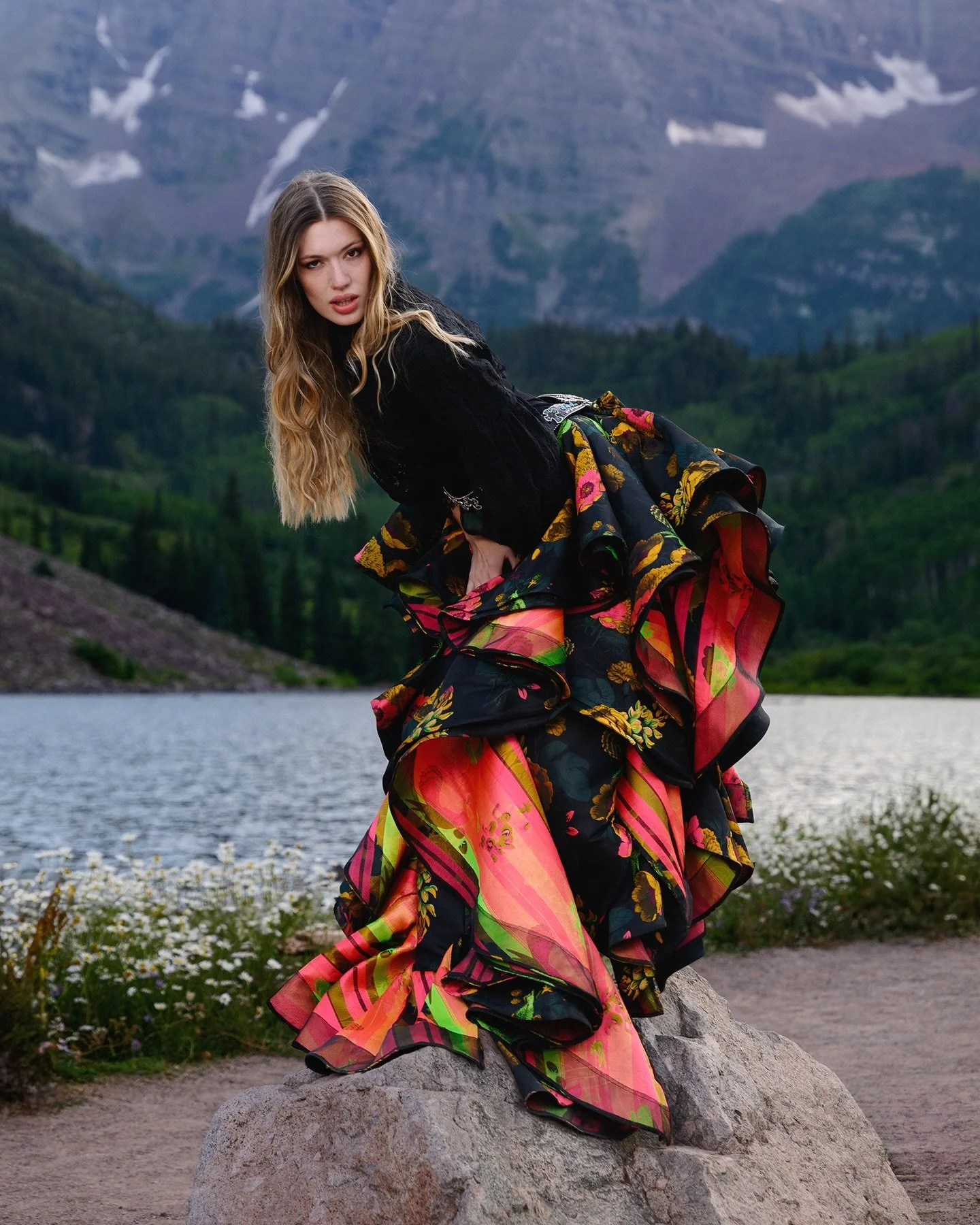 MAROON BELLS
designer @skyeaireofficial 
@aspenfashionweekofficial 

models
@natalue_th 
@kristysilver70 
@chloe.rose.model 
@samara.o.model 
@oliviamae.models 

This is the first of a three-post series highlighting a designer I have come to know and