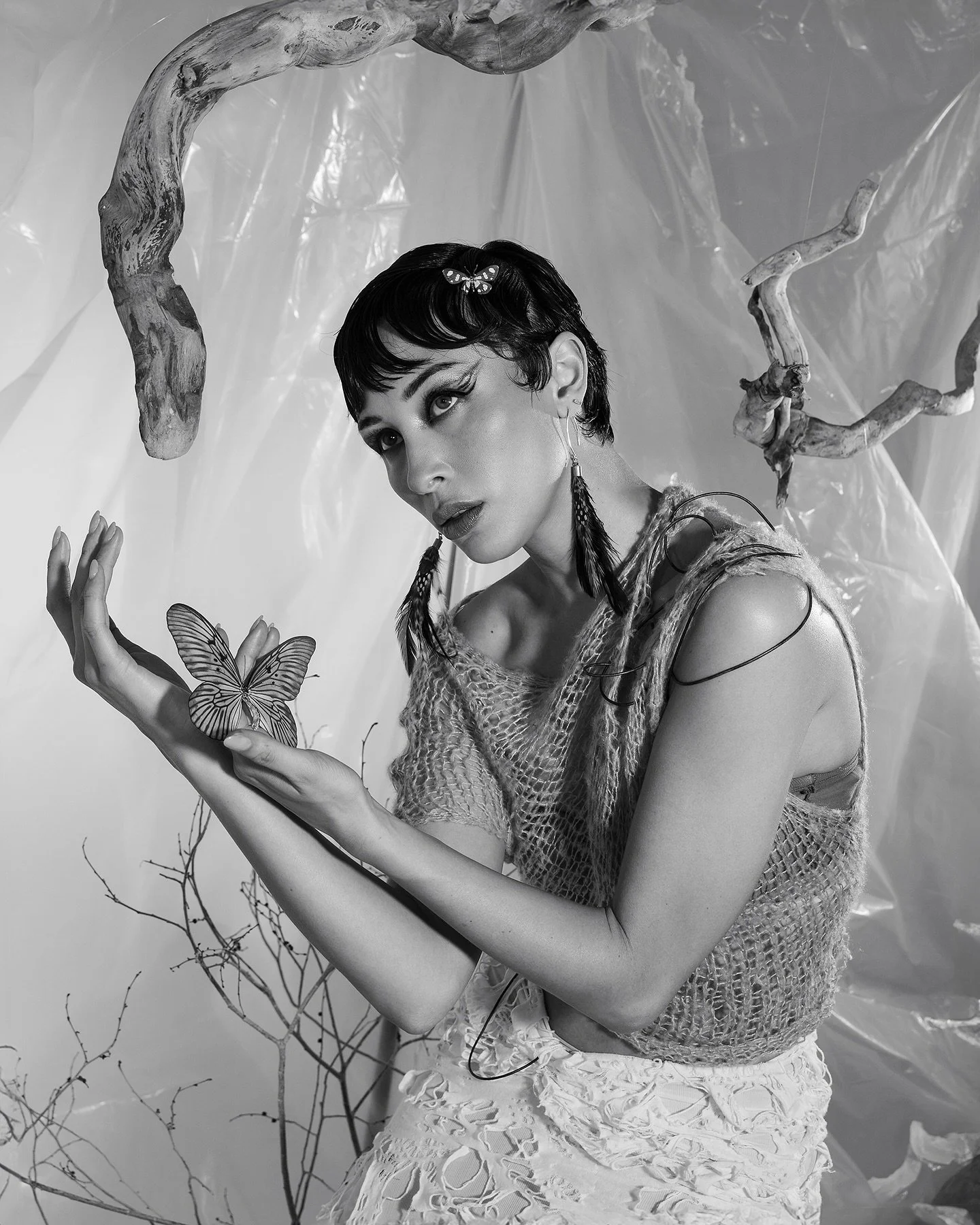 e a r t h  i n  p l a s t i c (1/3)

Yes the butterfly is real ✨

Couldn&rsquo;t be more grateful to my amazing team and @sophemininomenon for helping me to bring this concept to life! Also huge thank you to @naturshowroom for the taxidermy and for b