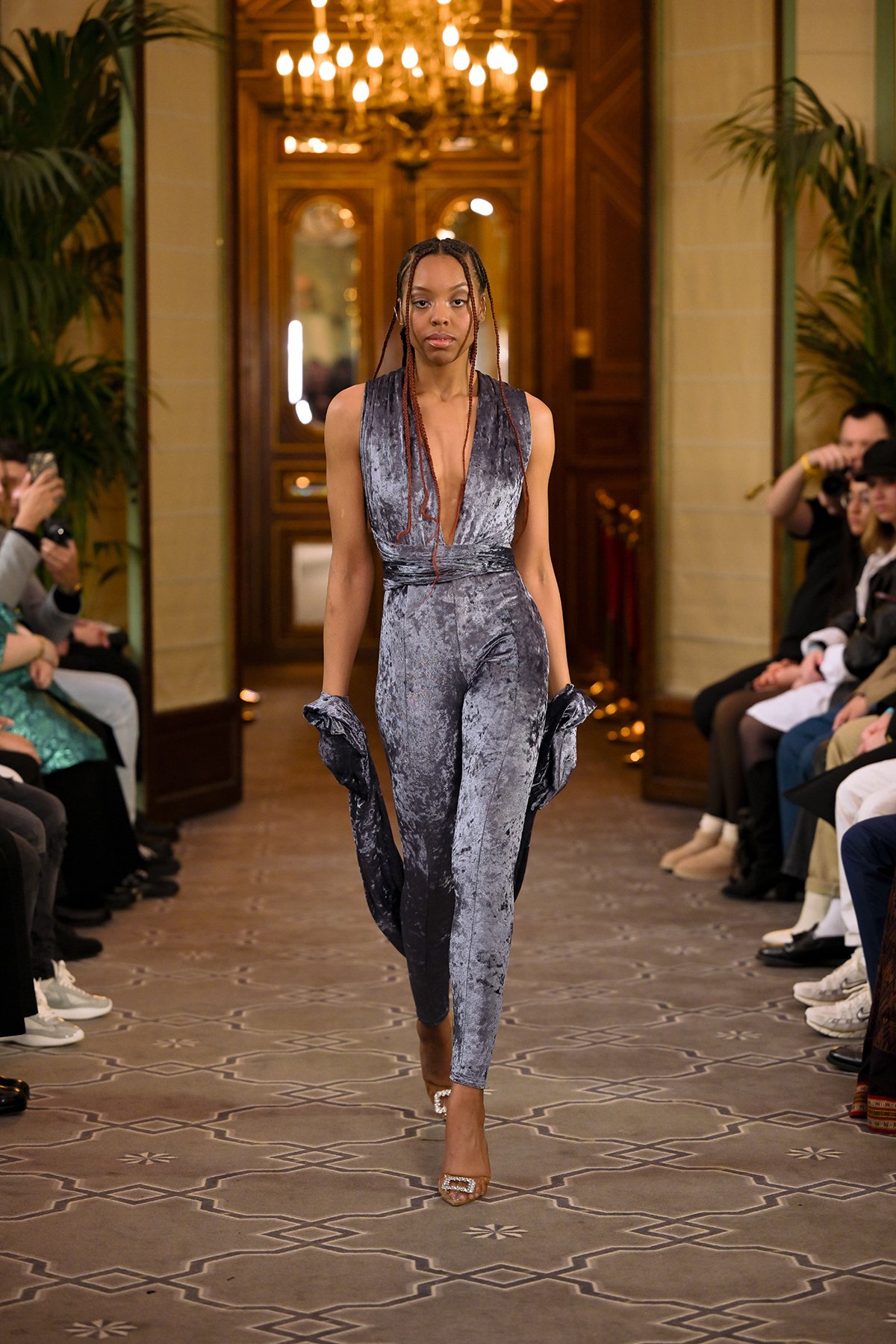 061resized_flyingsolo_PFW_.jpg
