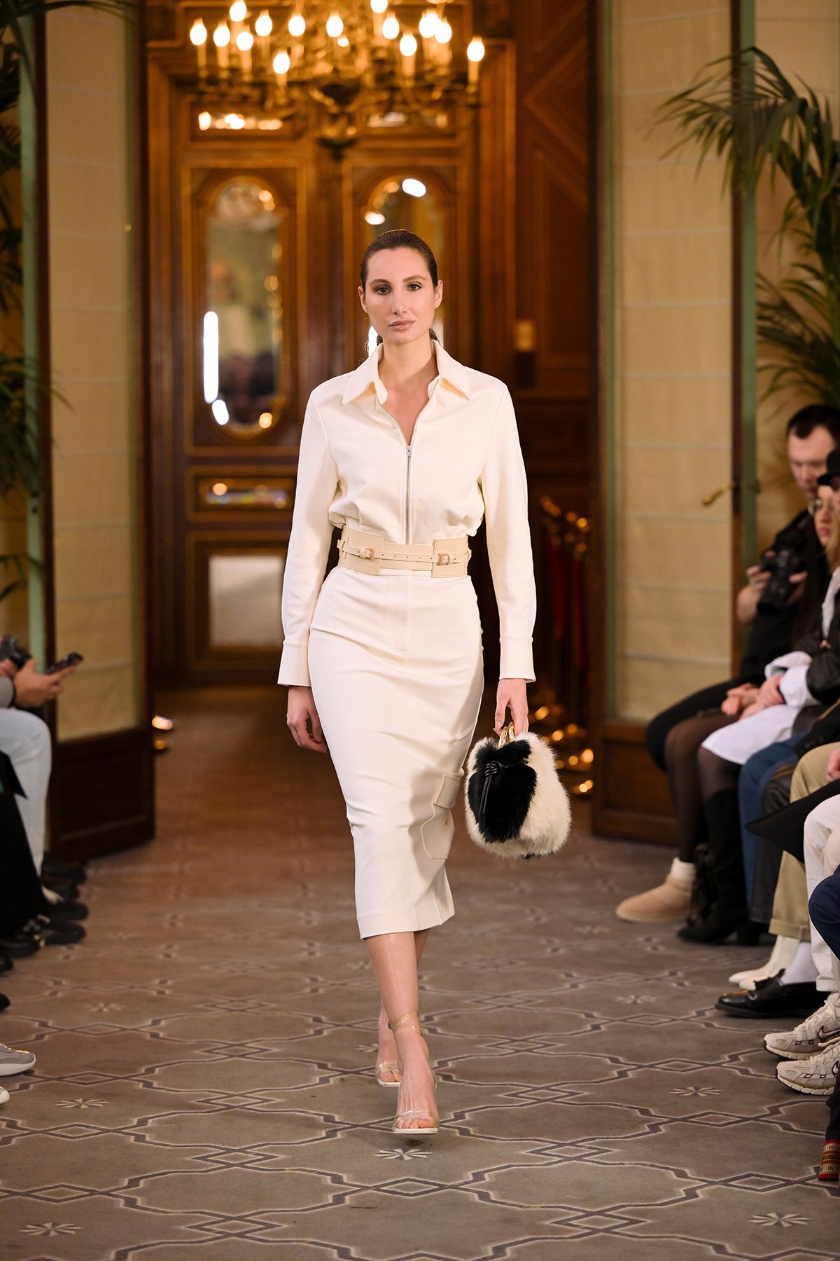 057resized_flyingsolo_PFW_.jpg