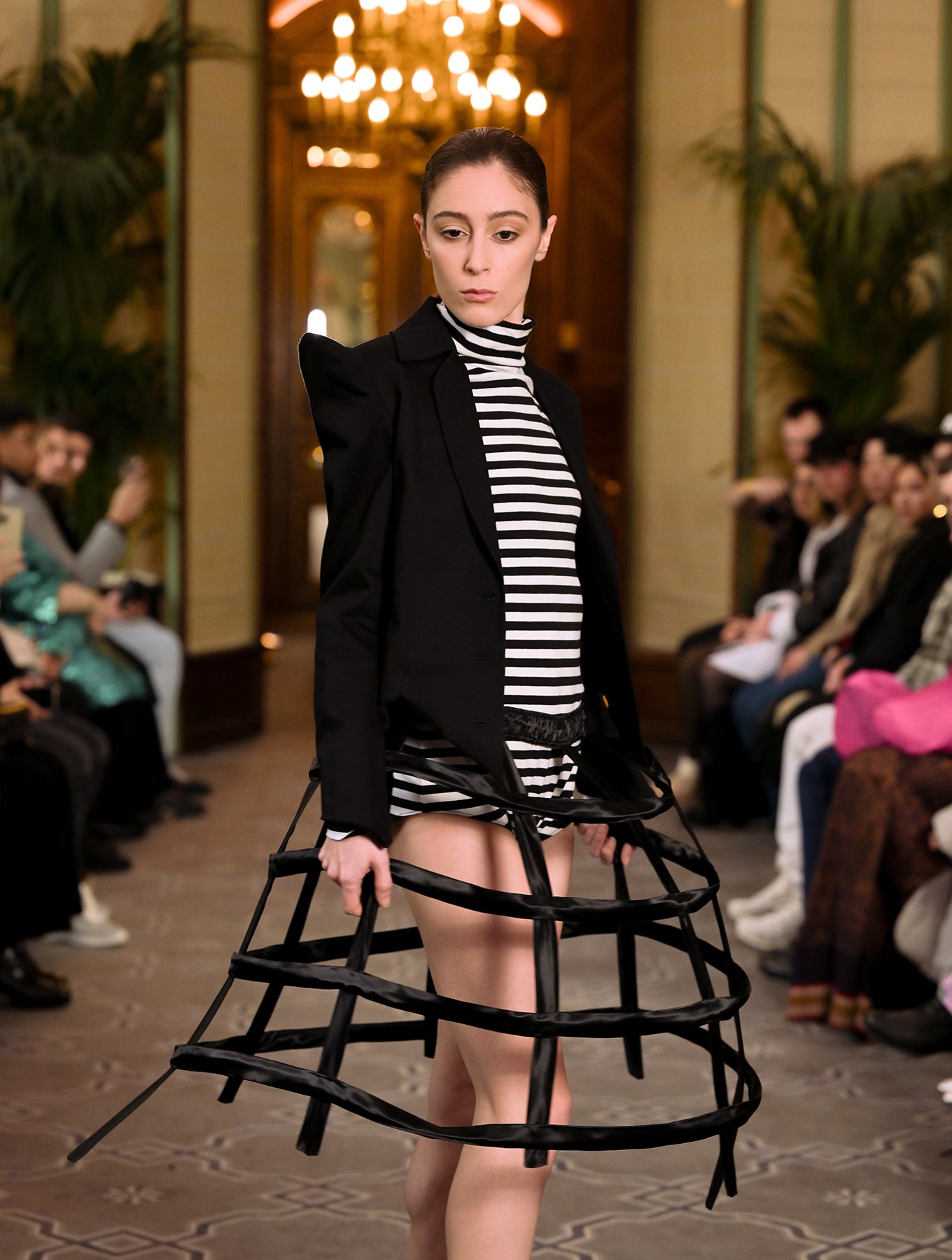 092resized_flyingsolo_PFW_.jpg
