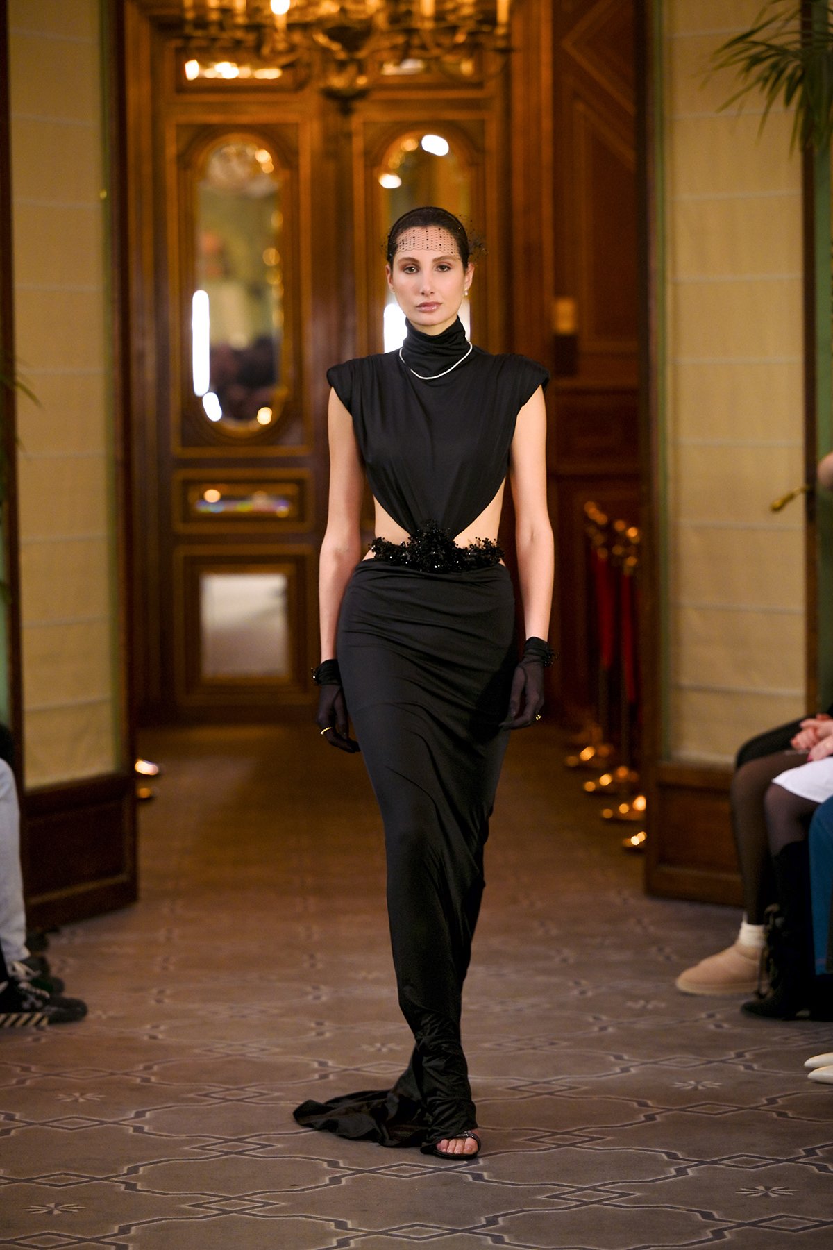 111resized_flyingsolo_PFW_.jpg