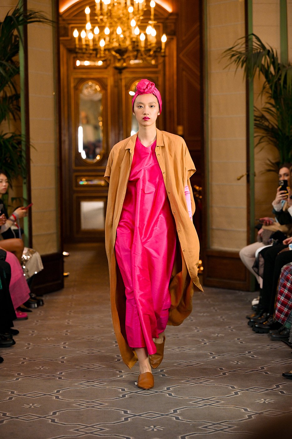 140_resized_flyingsolo_PFW_.jpg