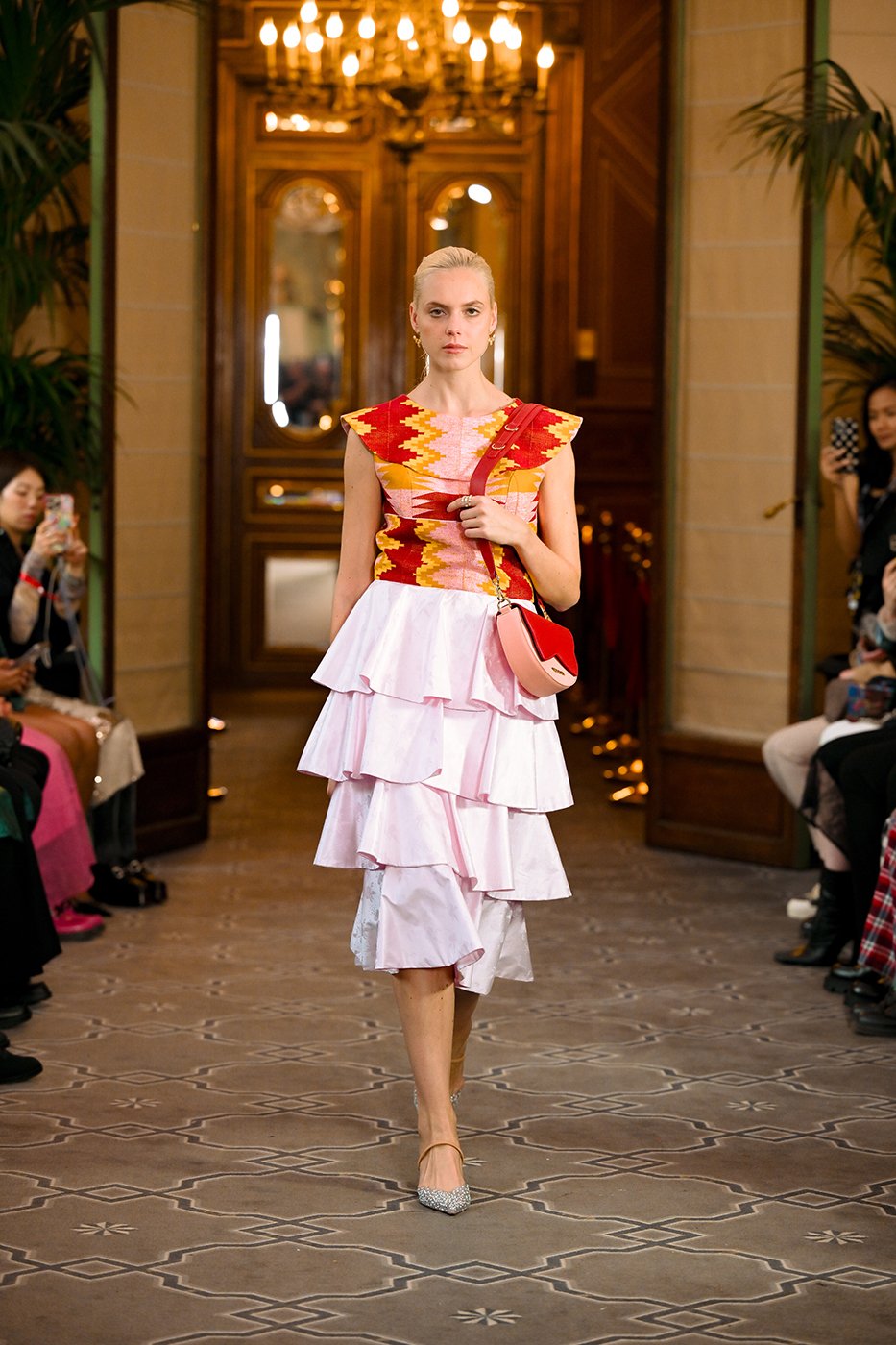 118_resized_flyingsolo_PFW_.jpg