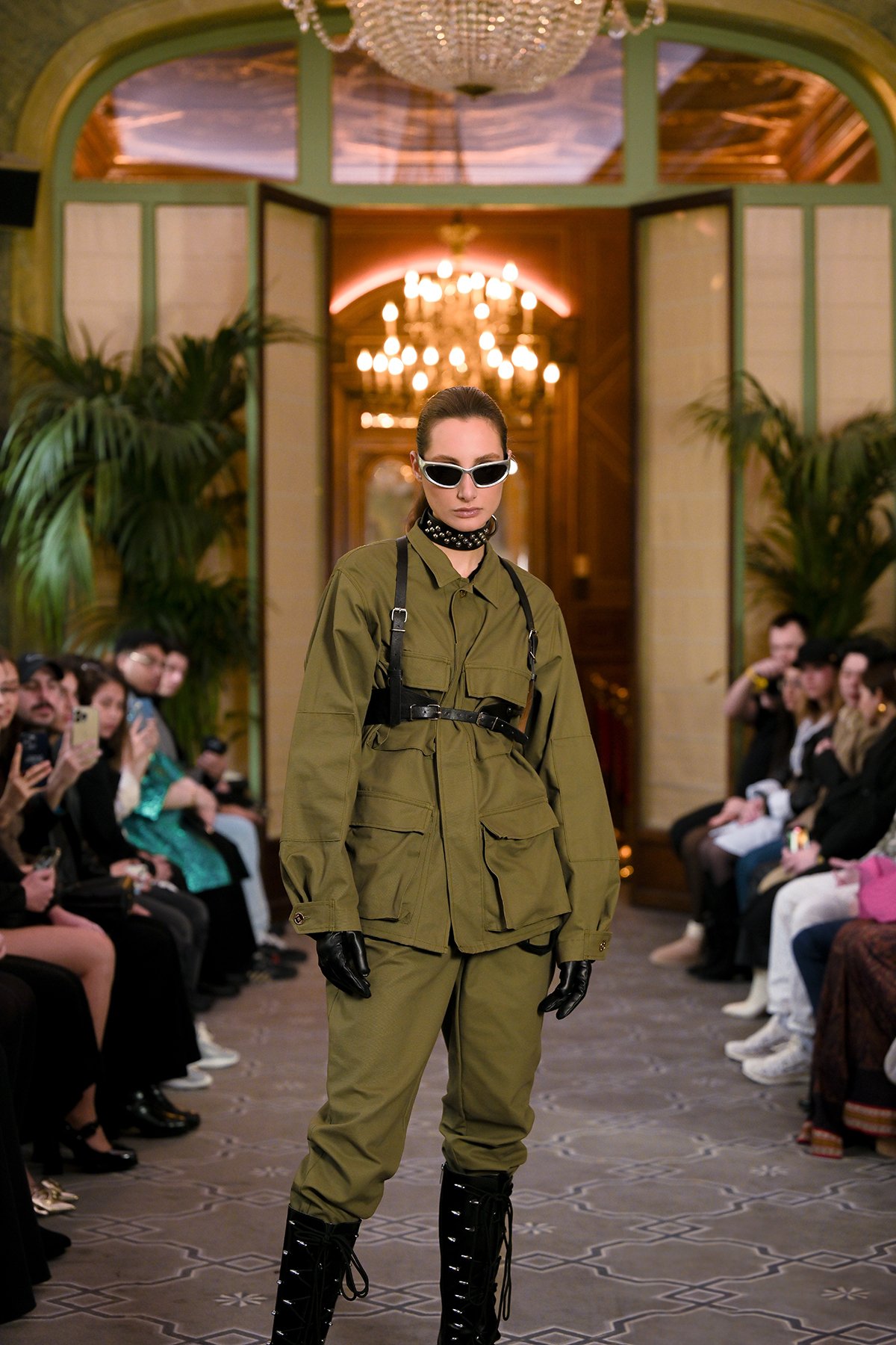 036resized_flyingsolo_PFW_.jpg