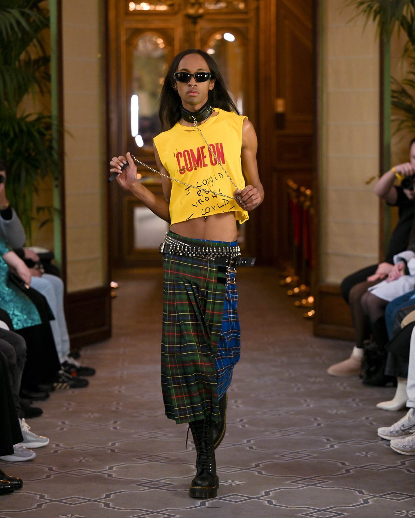 037resized_flyingsolo_PFW_.jpg