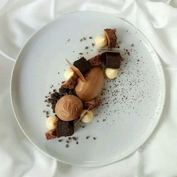 Plated dessert: Chocolate 101