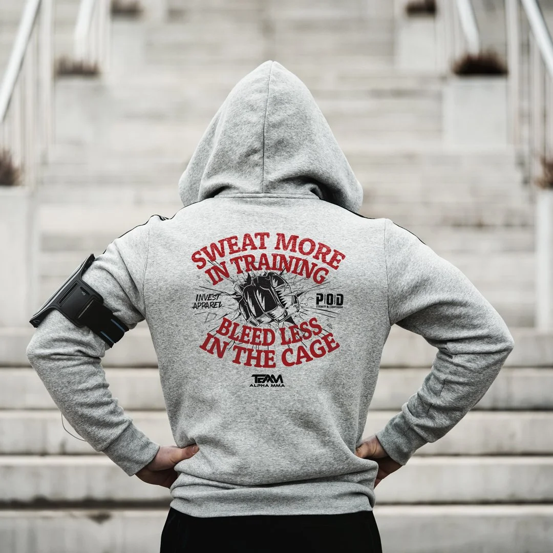 hoodie 1080x1080 post_0001_Layer 5.jpg