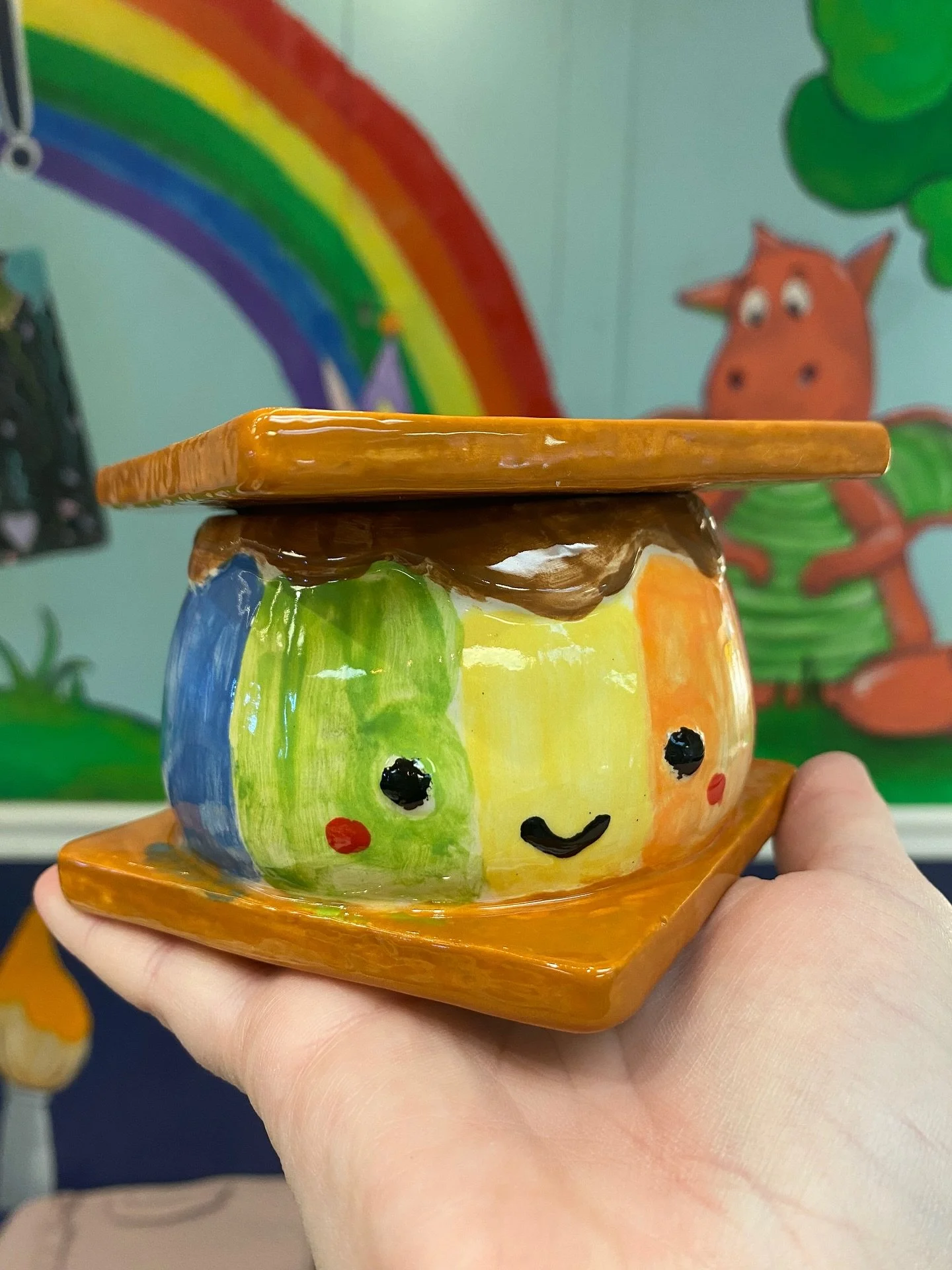 Go VOTE and come paint with us! We&rsquo;re OPEN in both studios till 6pm tonight! Hopct.com 

#paintyourownpottery&nbsp;#handsonpotteryct&nbsp;#pottery&nbsp;#familyfun&nbsp;#kids&nbsp;#kidfriendly&nbsp;#mommyandme&nbsp;#birthday&nbsp;#holiday&nbsp;#