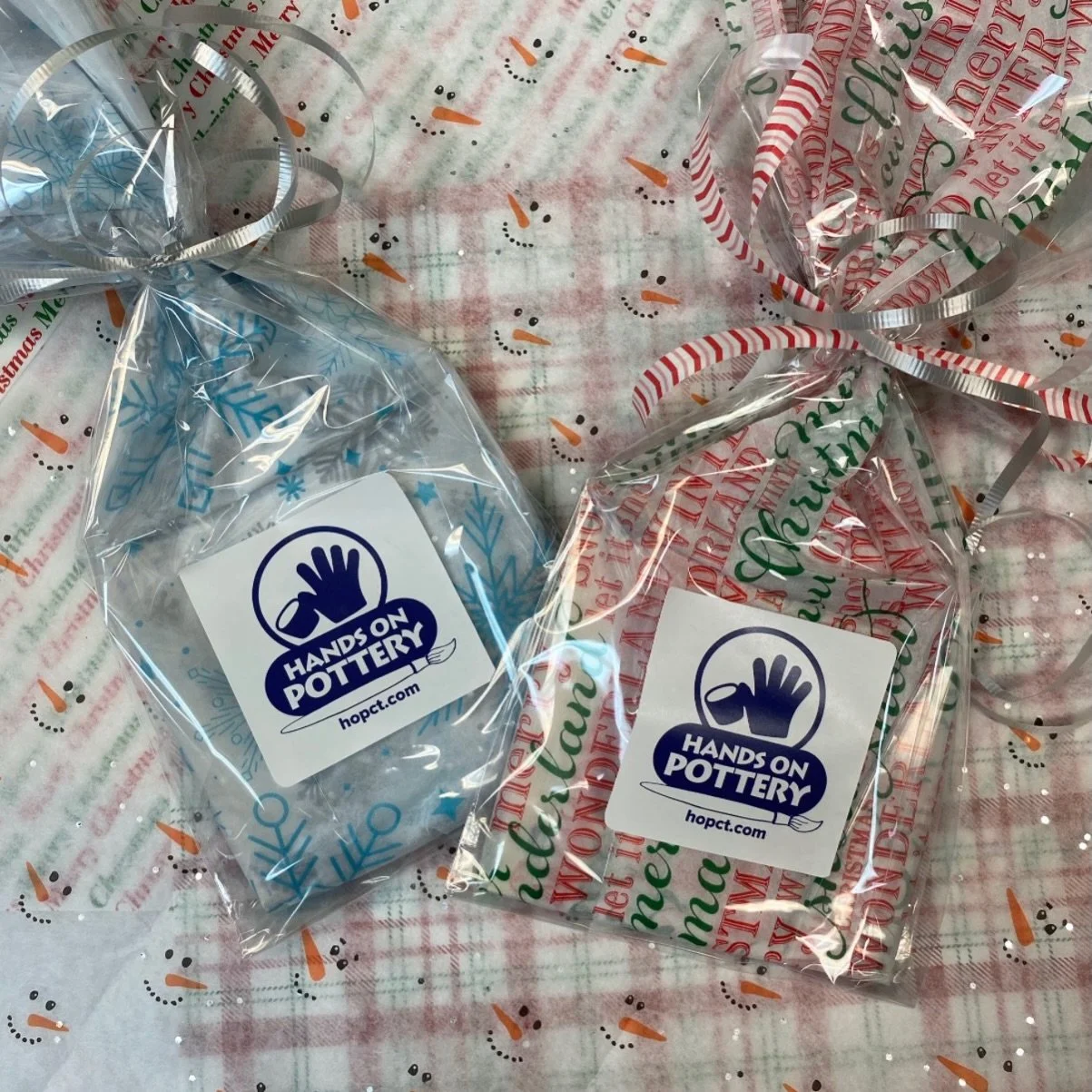 Remember to pick up some Hands on Pottery gift cards this season! It&rsquo;s a great gift for everyone! It&rsquo;s available for purchase in store or online! 🎁 Hopct.com 

#paintyourownpottery&nbsp;#handsonpotteryct&nbsp;#pottery&nbsp;#familyfun&nbs
