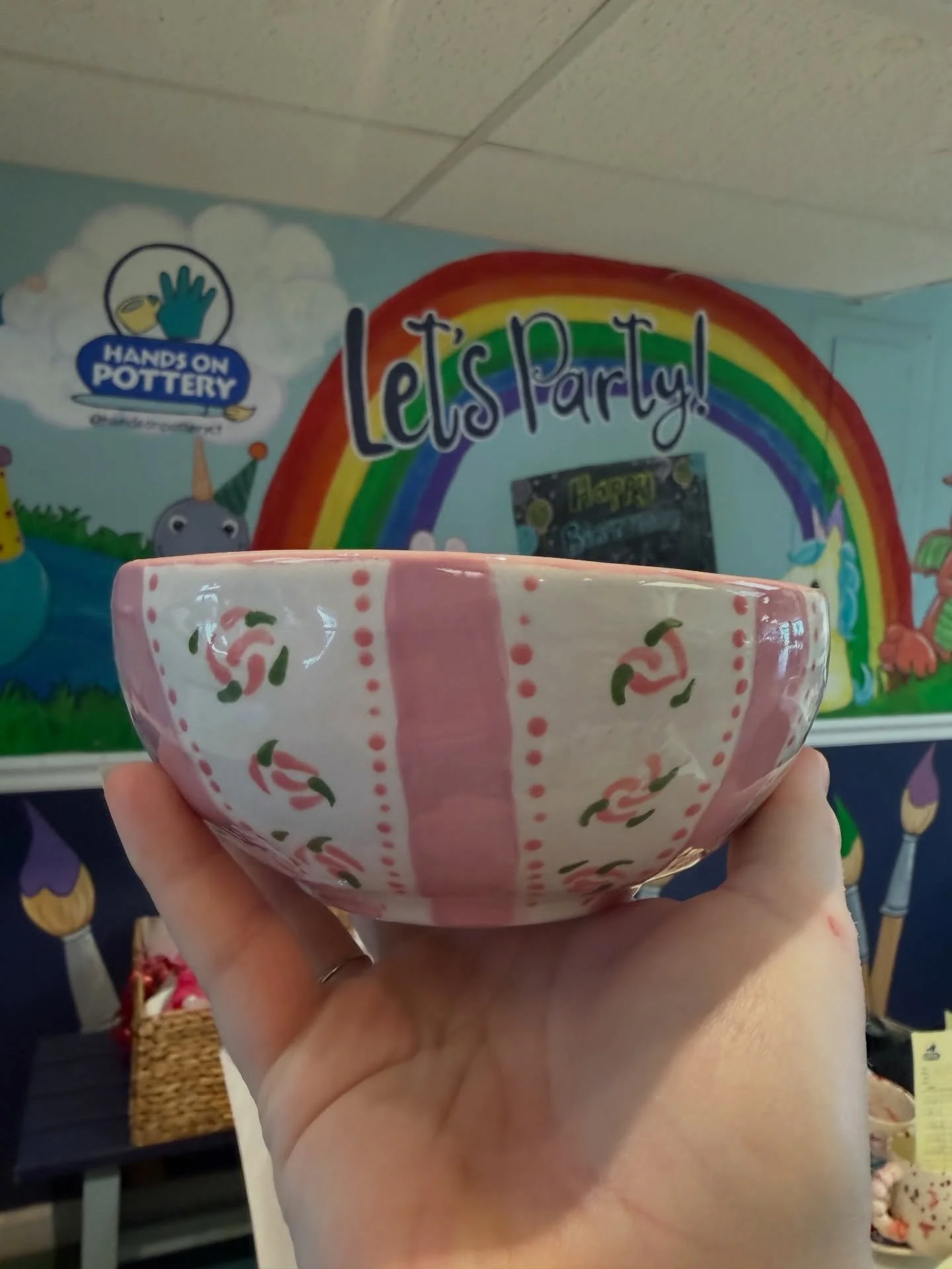 Check out what people have been painting this month! 🎨🎨 Hopct.com 

#potterypainting #paintyourownpottery, #pyop #potterystudio #handsonpotteryct
paintyourownpottery&nbsp;handsonpotteryct&nbsp;pottery&nbsp;familyfun&nbsp;mommyandme&nbsp;birthday
fa
