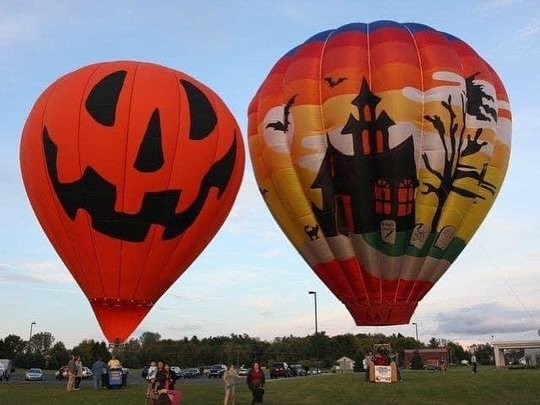 Happy Halloween from the Legacy Ballooning team! 🎃👻