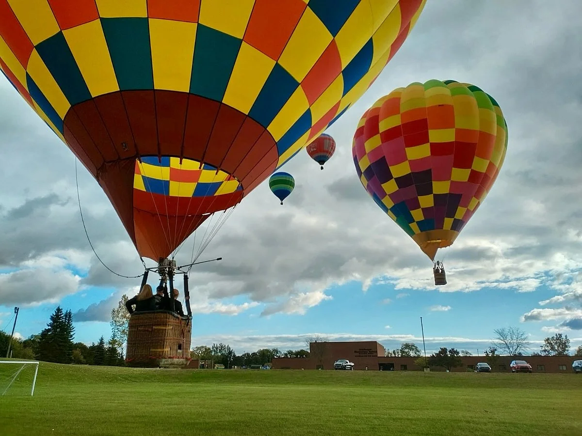 We had a beautiful flight out of Howell tonight with 3 other balloons to celebrate this couple&rsquo;s anniversary!