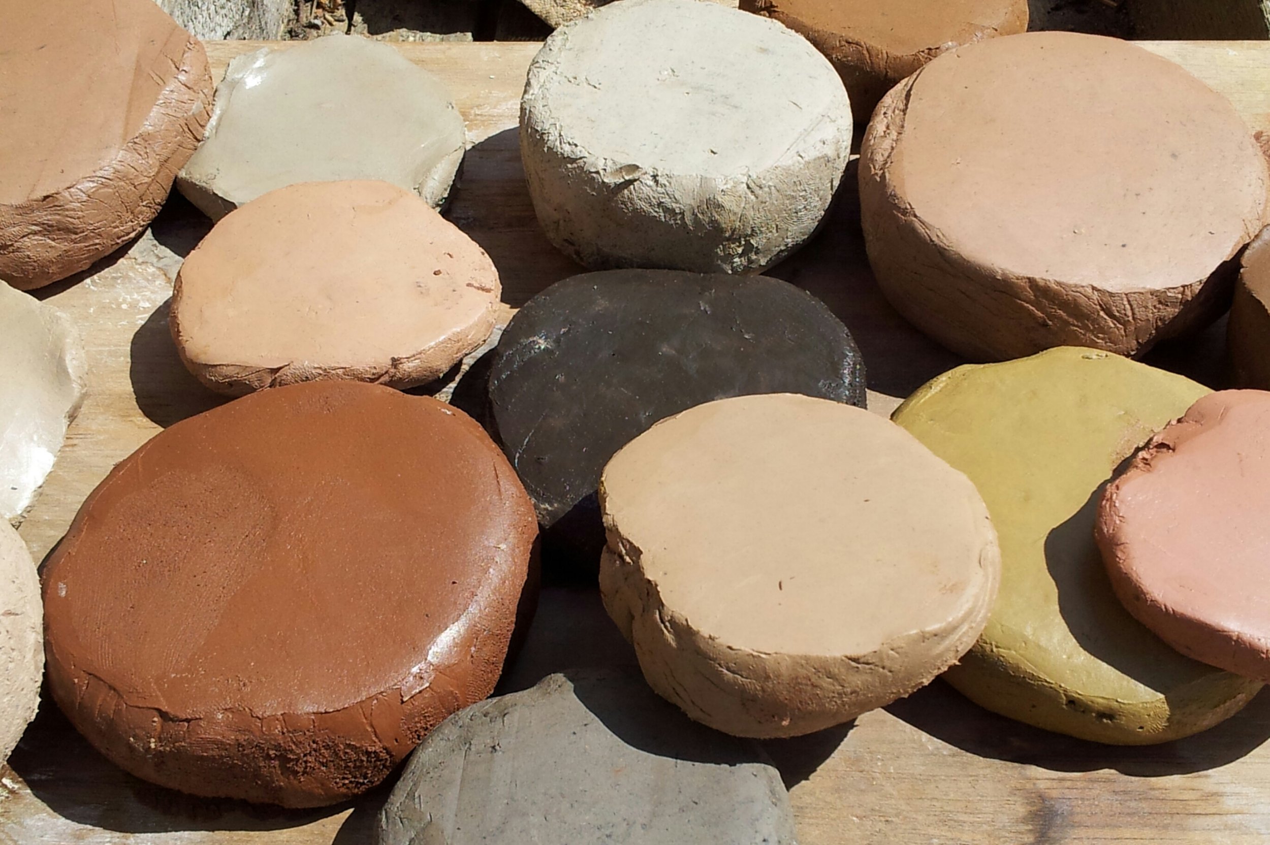 BALL CLAY COLOUR SPECTRUM 2024.jpg