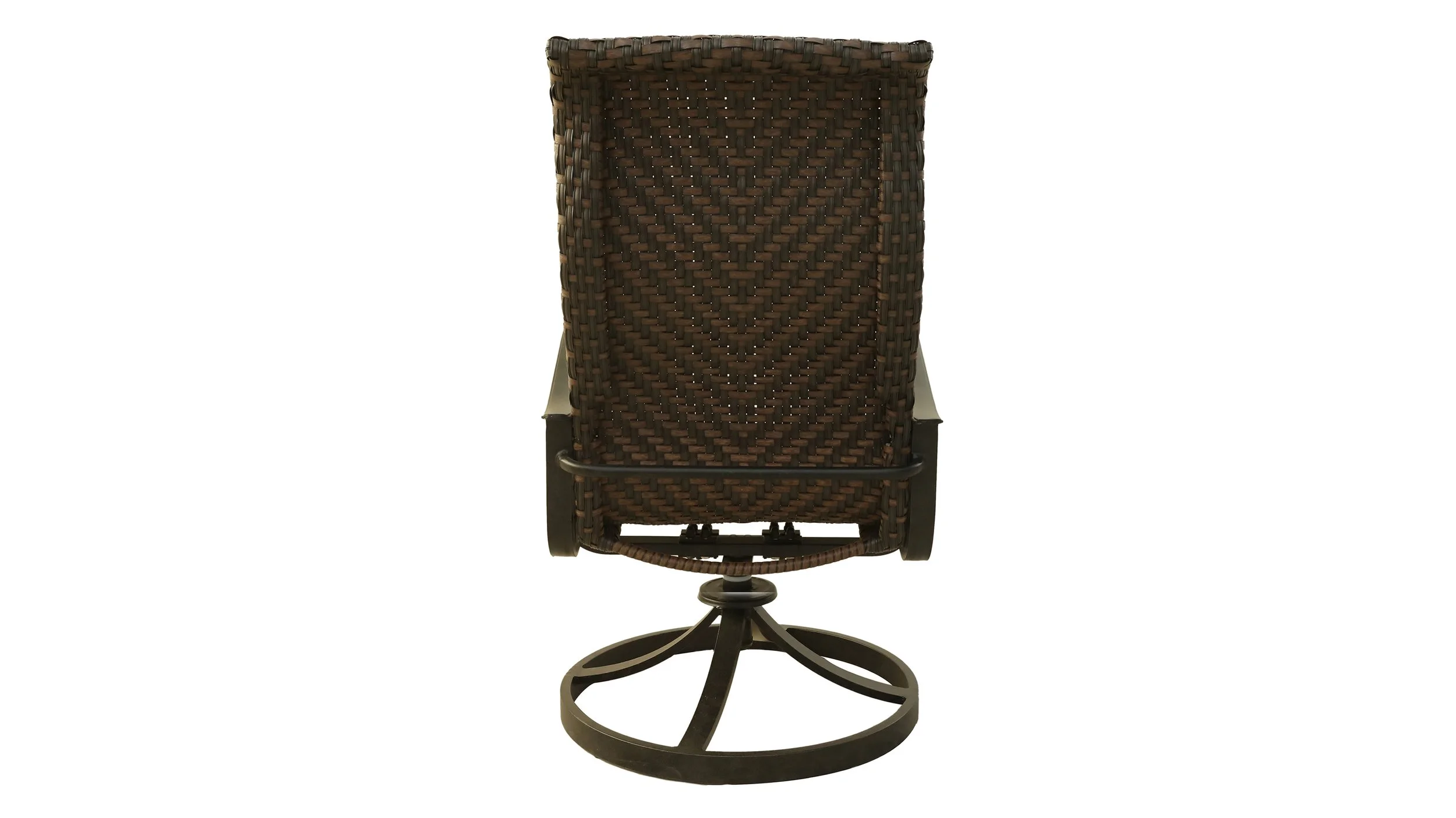 Castle_Rock_Wicker_Swivel_Chair_W_Back.JPG