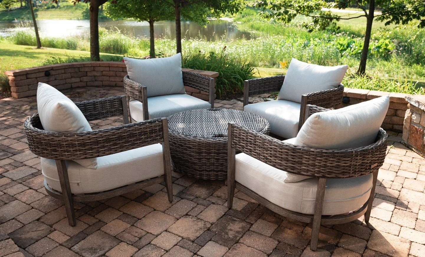 IDEAS ON HOW TO BEAT THE HEAT ON YOUR PATIO THIS SUMMER