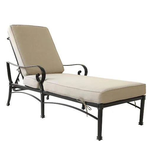 Pellaro Chaise Lounge