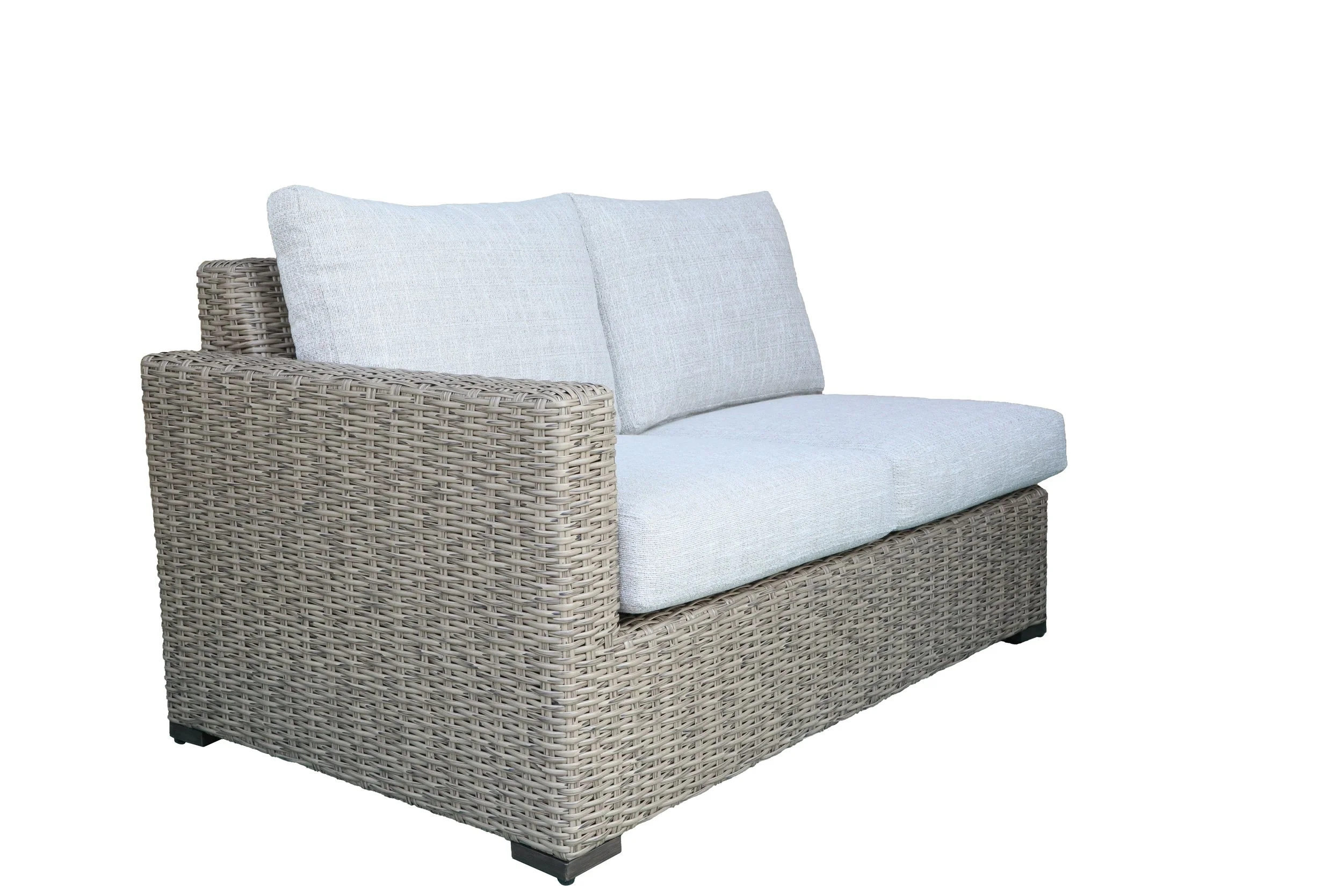 Lakeshore_Right_Arm_Love_Seat_W_Front_34.jpg