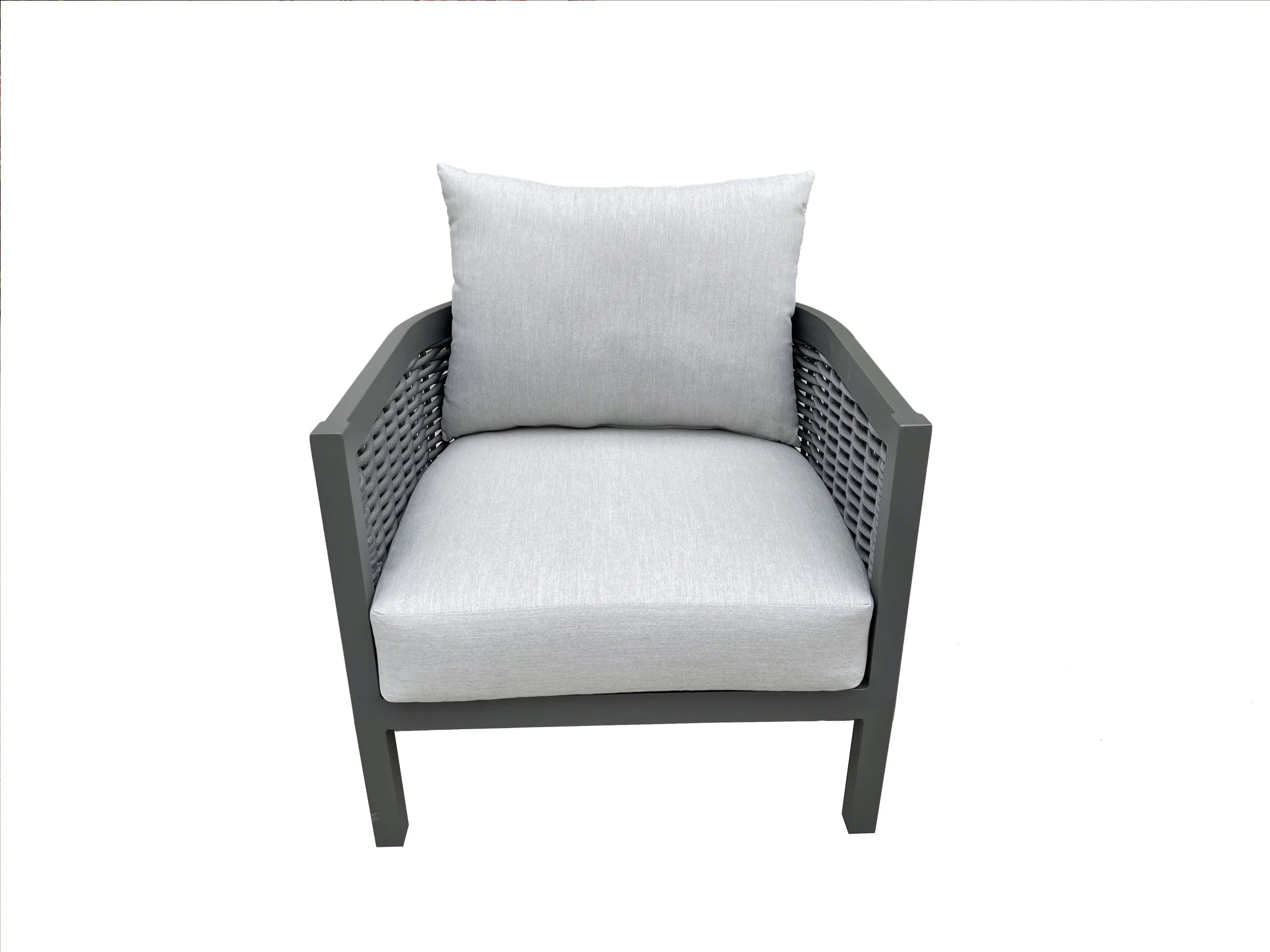 Royal_Club_Chair_W_Front.JPG