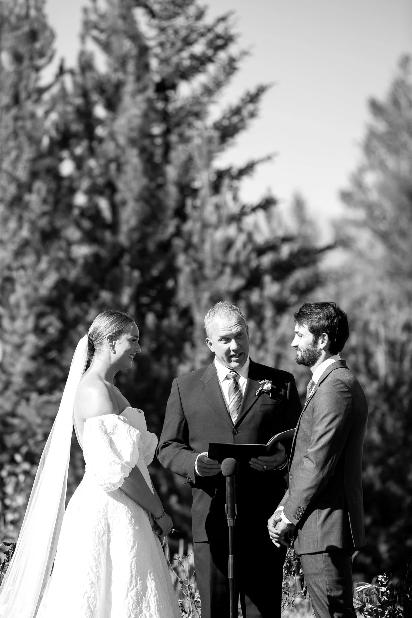 LindleyRust_JacksonHoleWedding-118.jpg