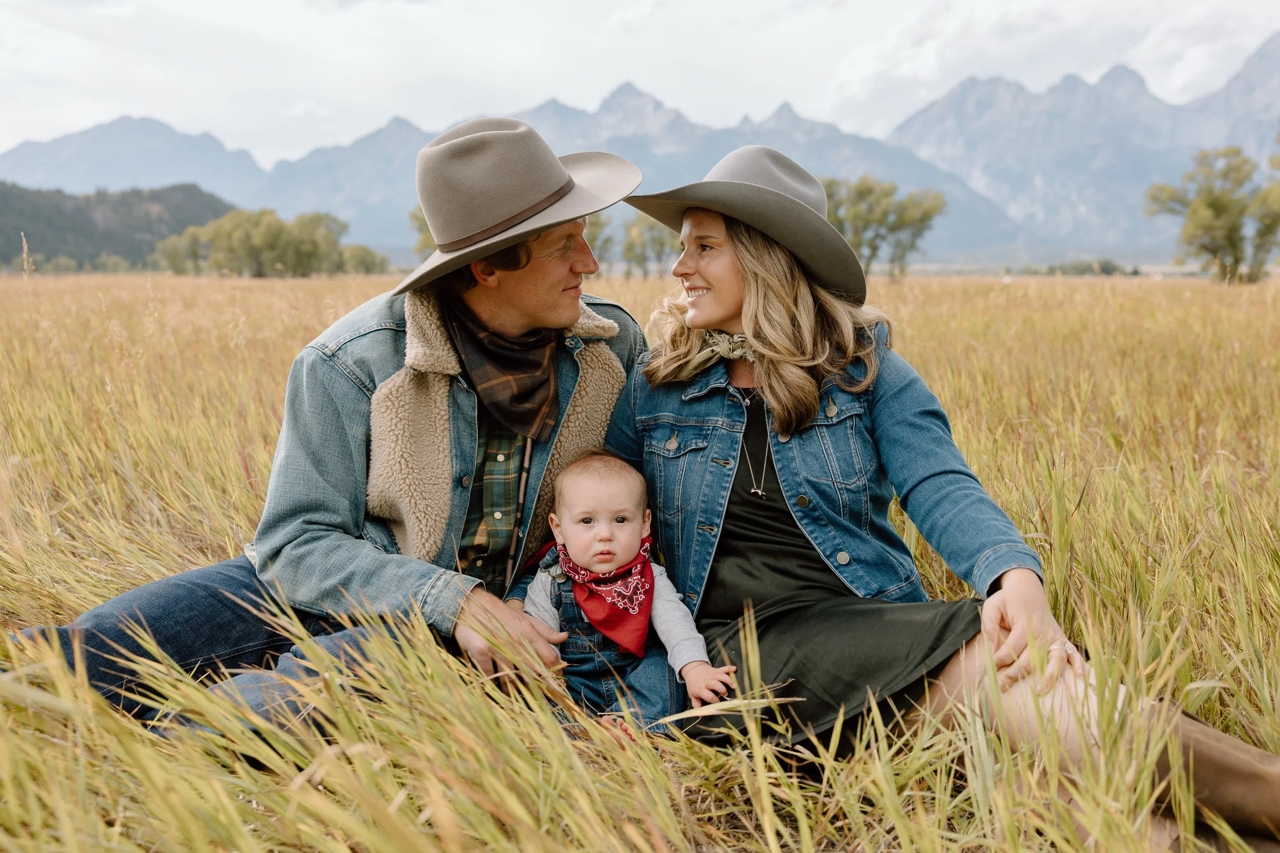 FamilyPhotographyJacksonHole-158.jpg