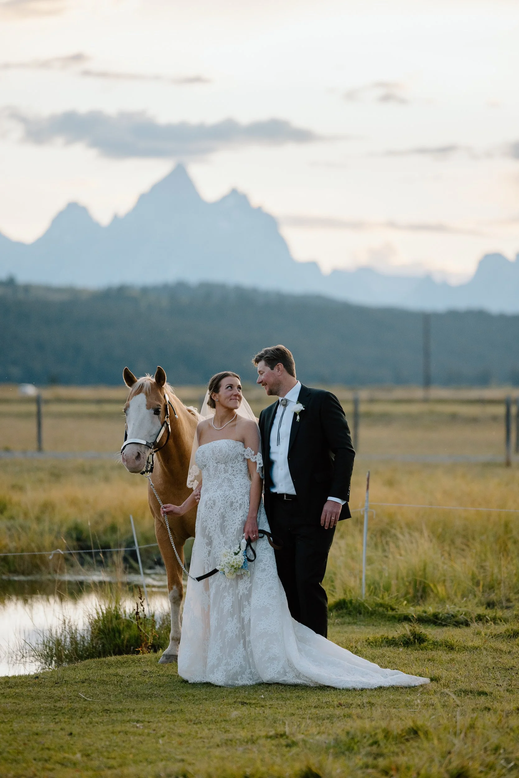 WeddingPhotographyJacksonHole-286.jpg