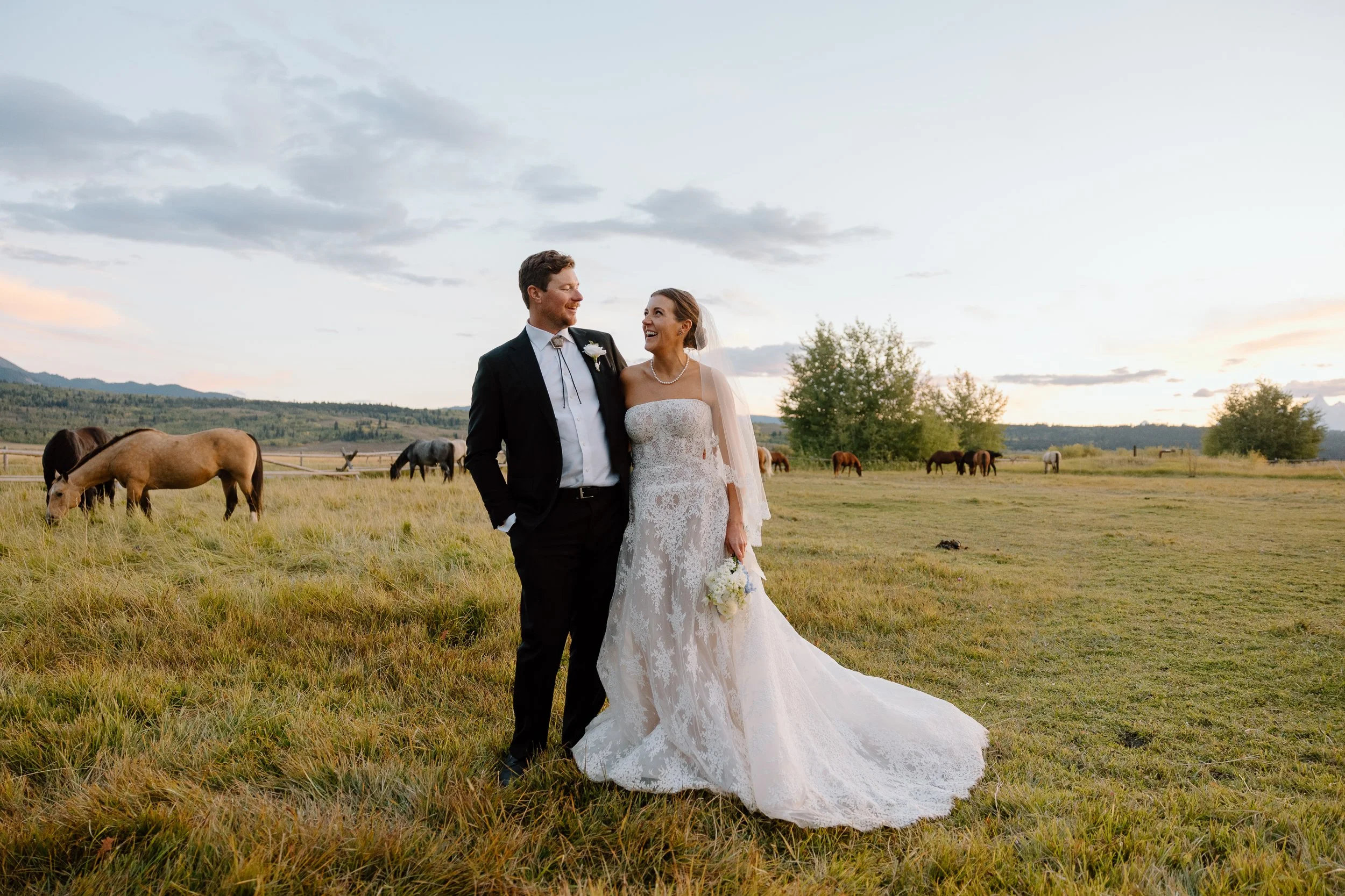 WeddingPhotographyJacksonHole-294.jpg
