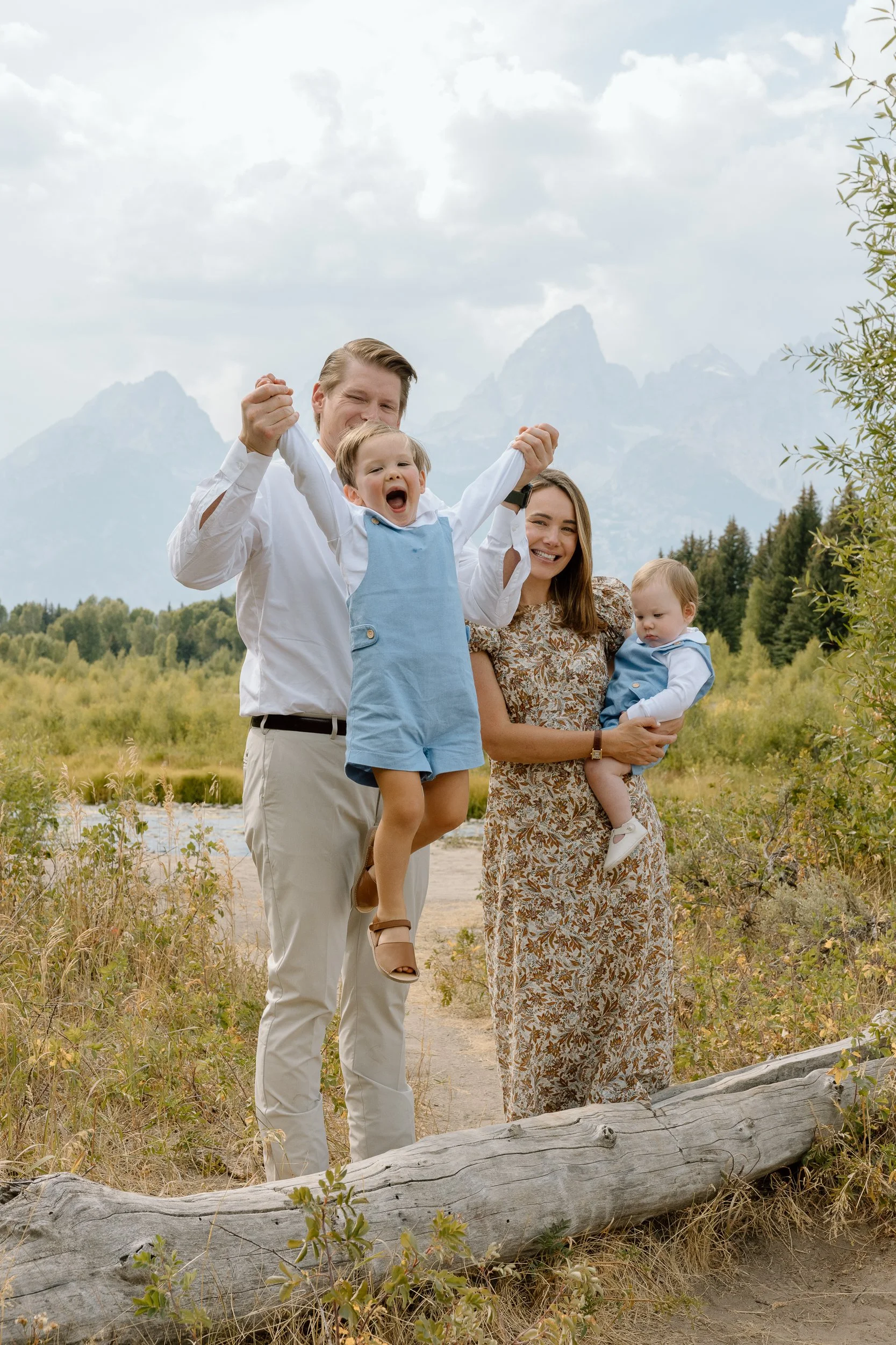 FamilyPhotographyJacksonHole-117.jpg