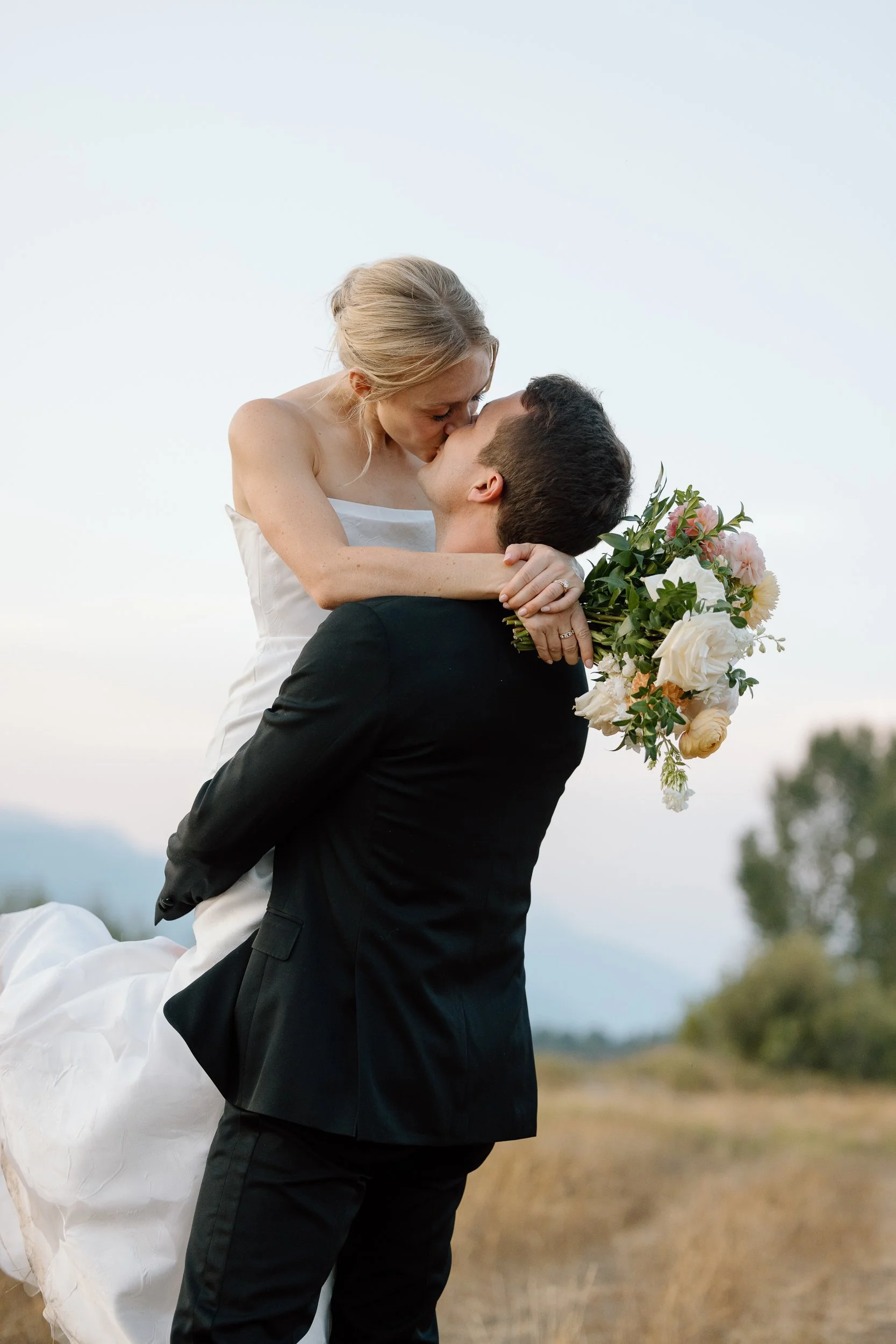 WeddingPhotographyJacksonHole-102.jpg