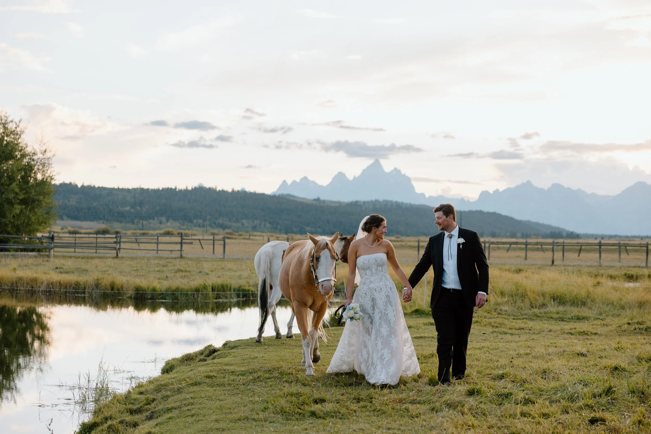 WeddingPhotographyJacksonHole-287.jpg