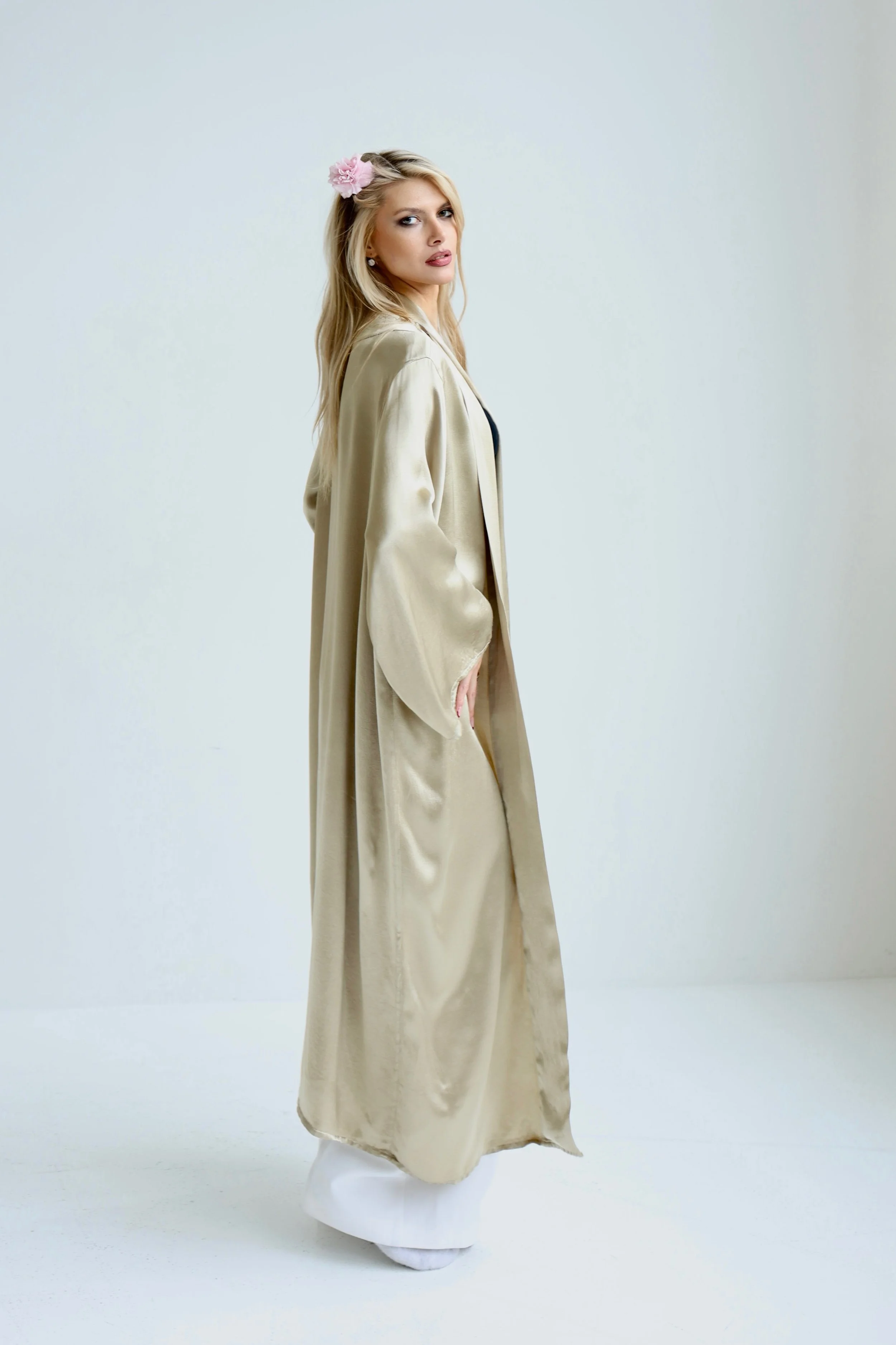 Aphrodite Kimono