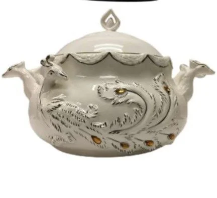 Sopera Pavo Real $32 white .JPG