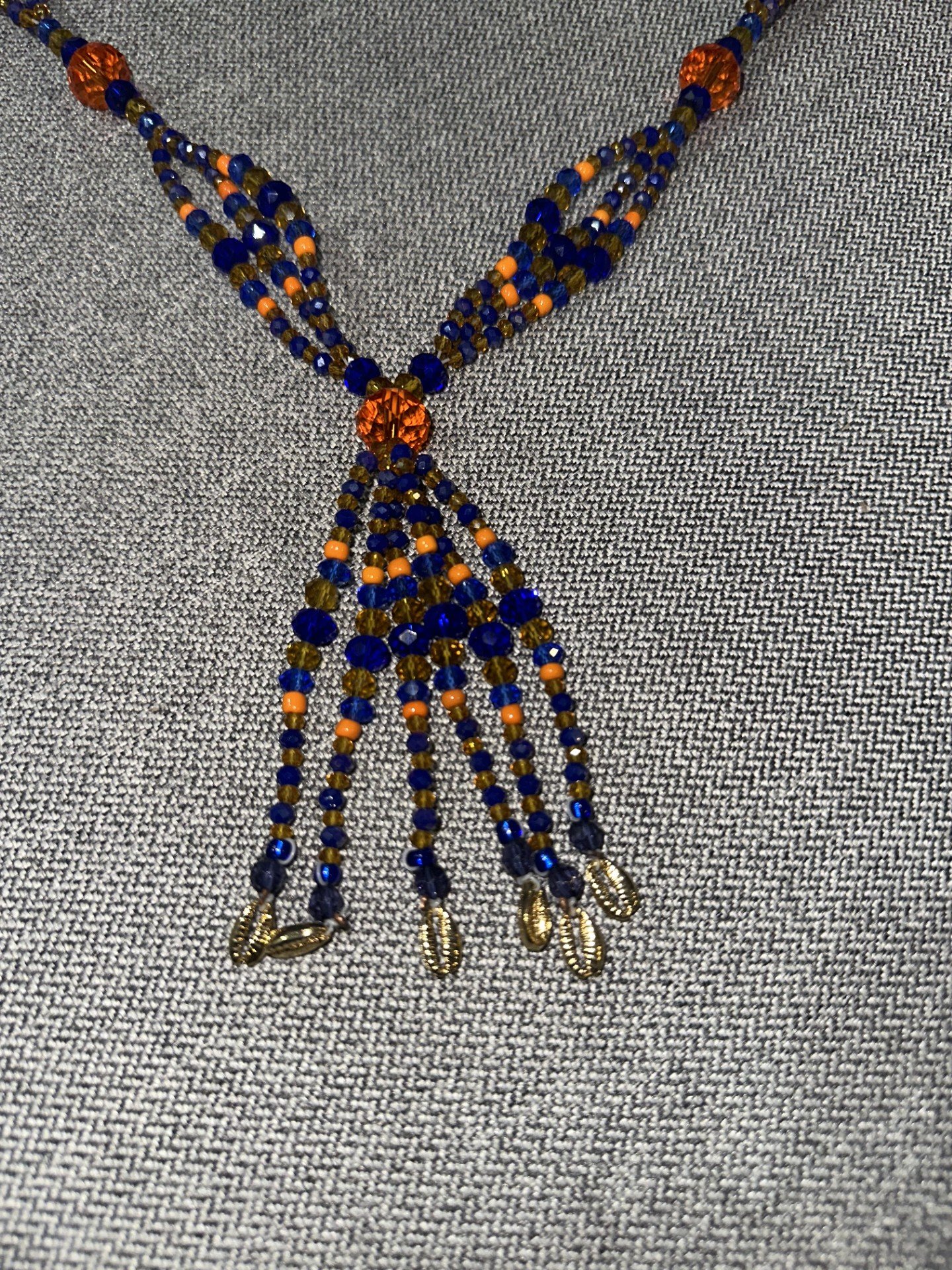 Collar de Gala y Ide