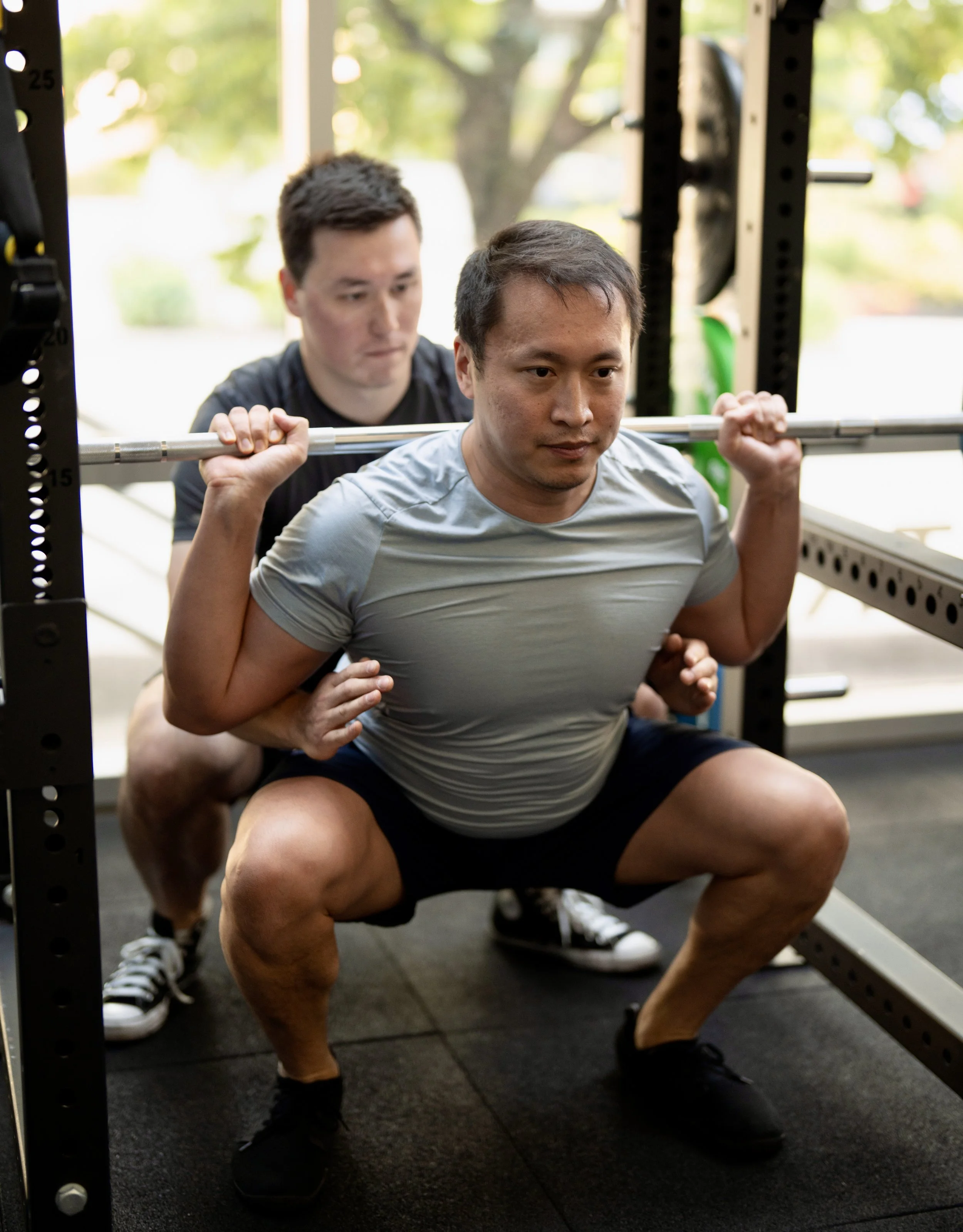 Is Lifting Safe for Your Knees? Here’s the Truth.