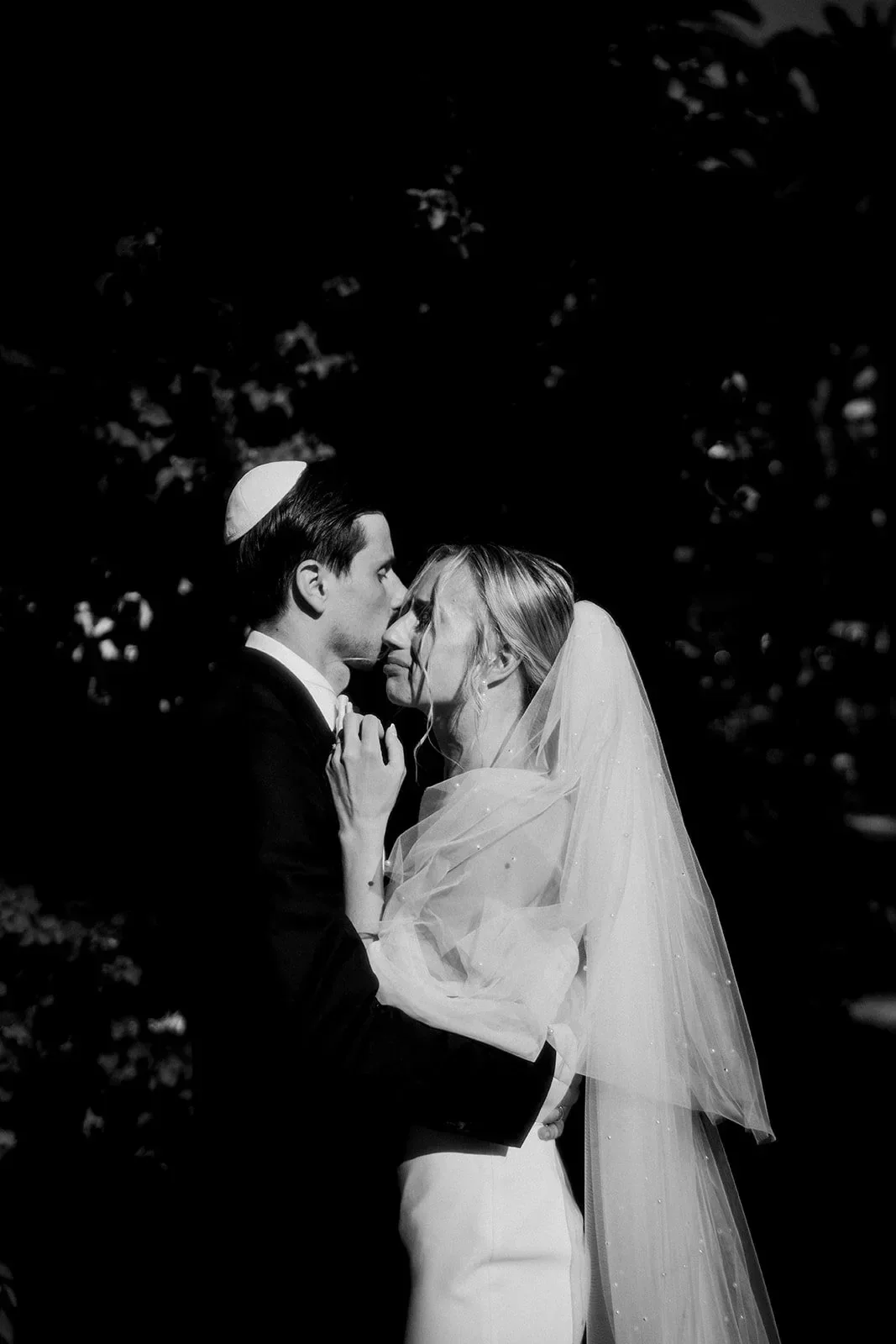 the-wild-strawberry-wedding190-websize.webp