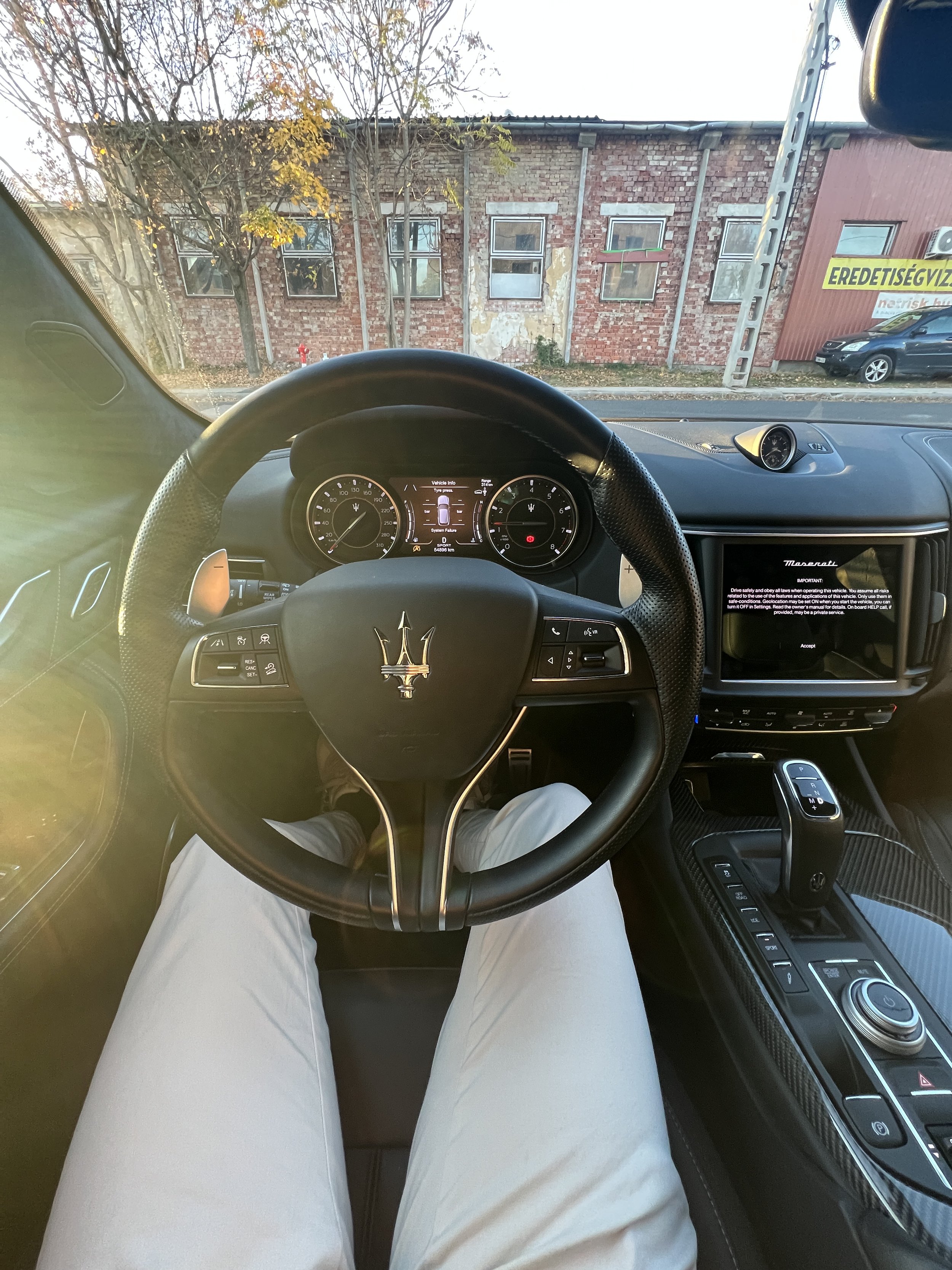 Külföldi rendszámos jármű honosítása Magyarországon.