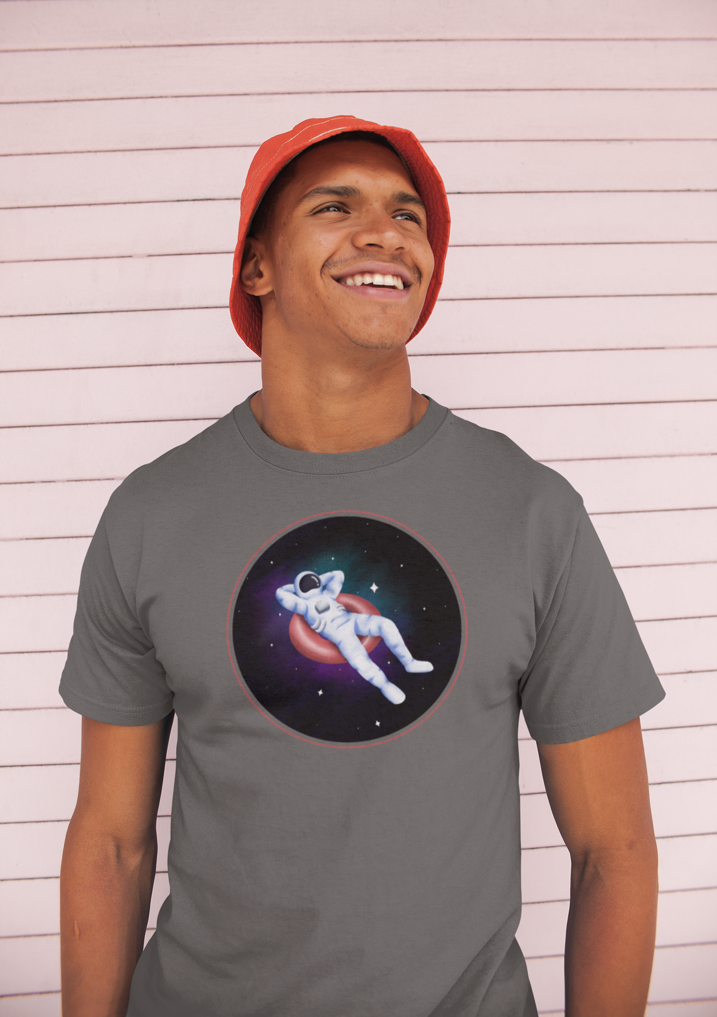 mockup-of-a-man-wearing-a-tee-and-a-bucket-hat-21061.png