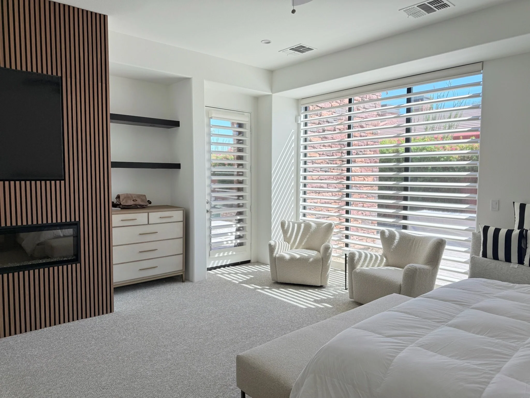 Hunter Douglas Pirouette room darkening shades in La Quinta