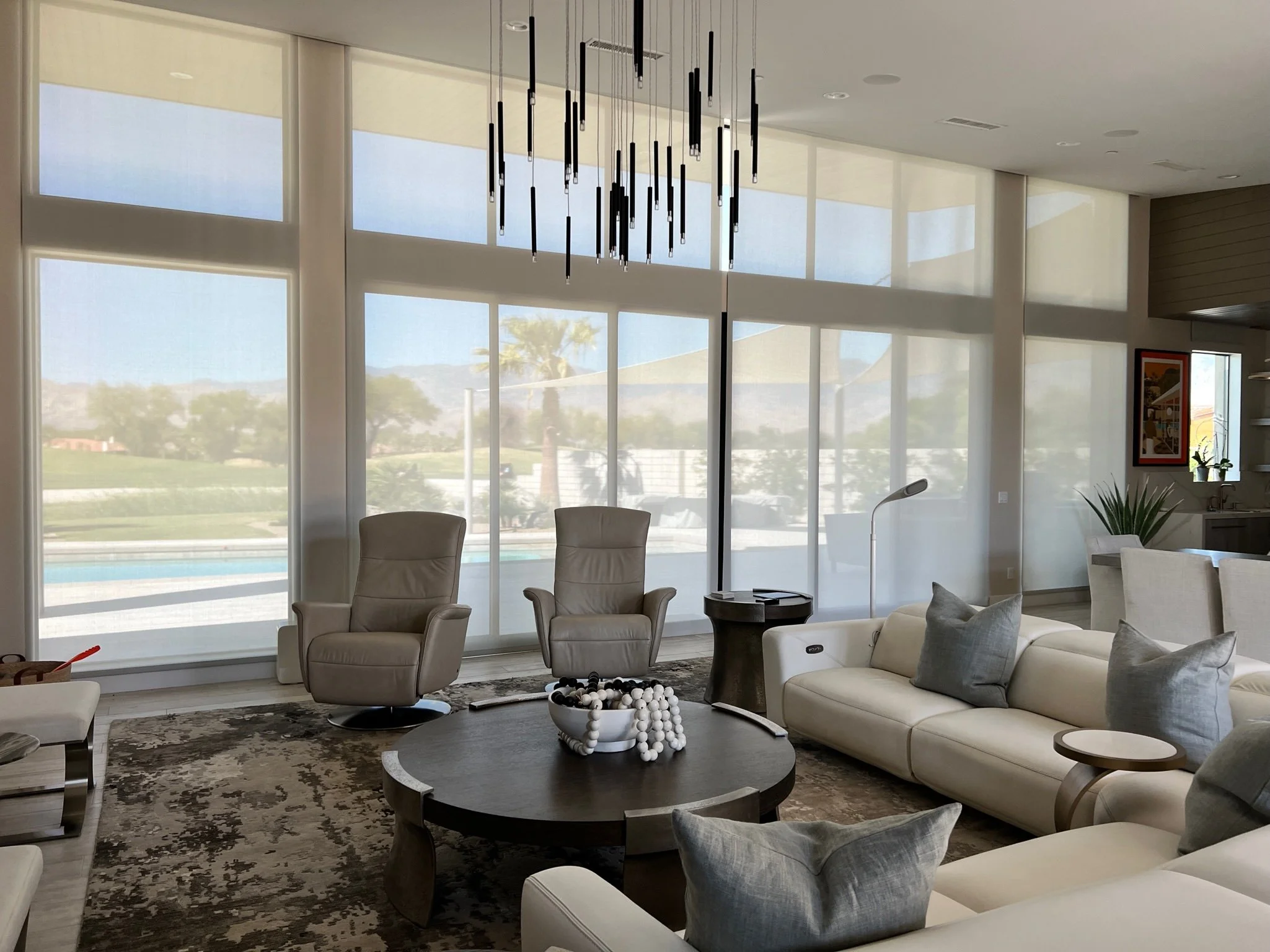 Motorized roller shades in Rancho Mirage