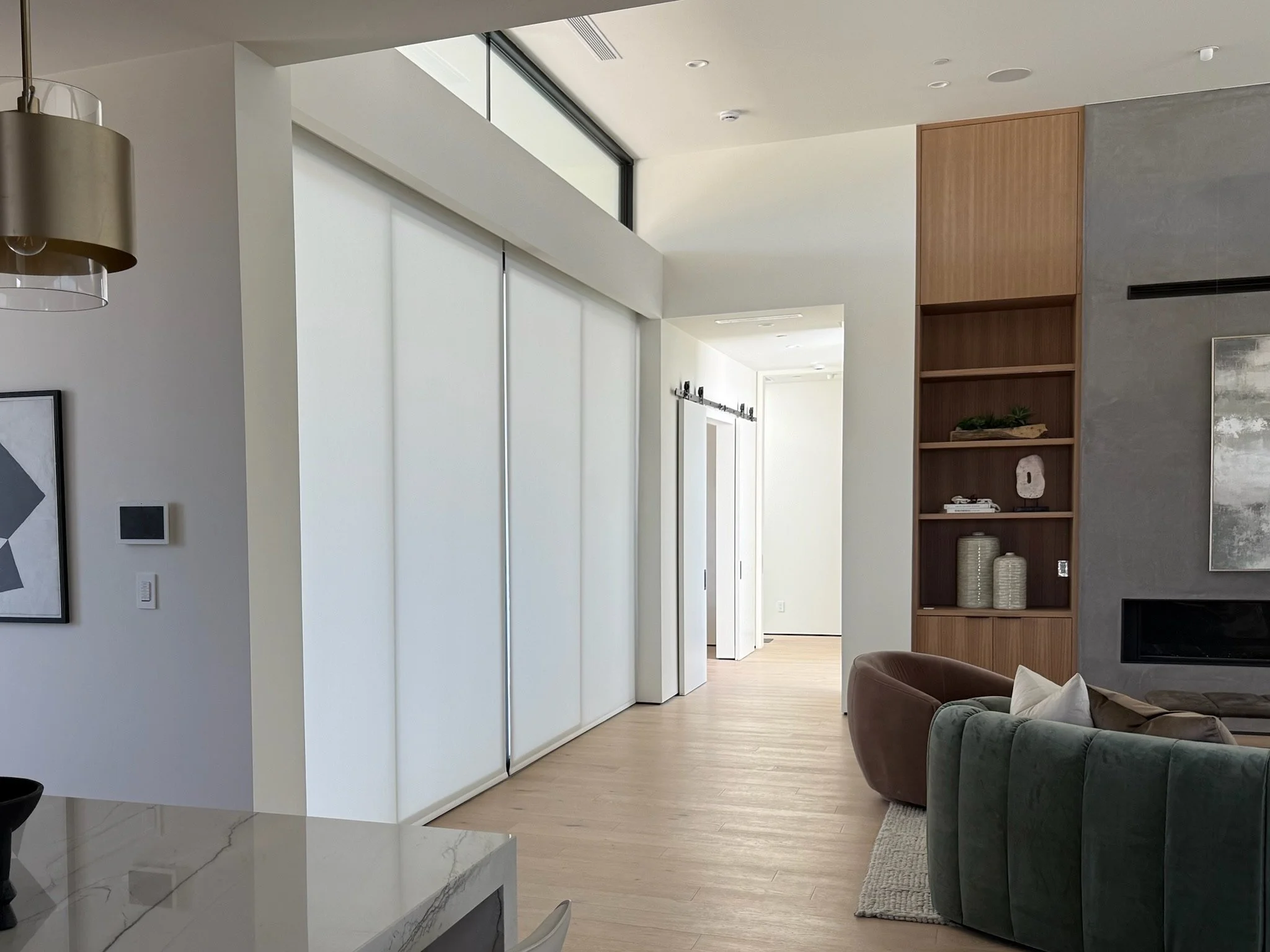 Lutron Motorized Roller Shades in Rancho Mirage - 3% Screen Fabric