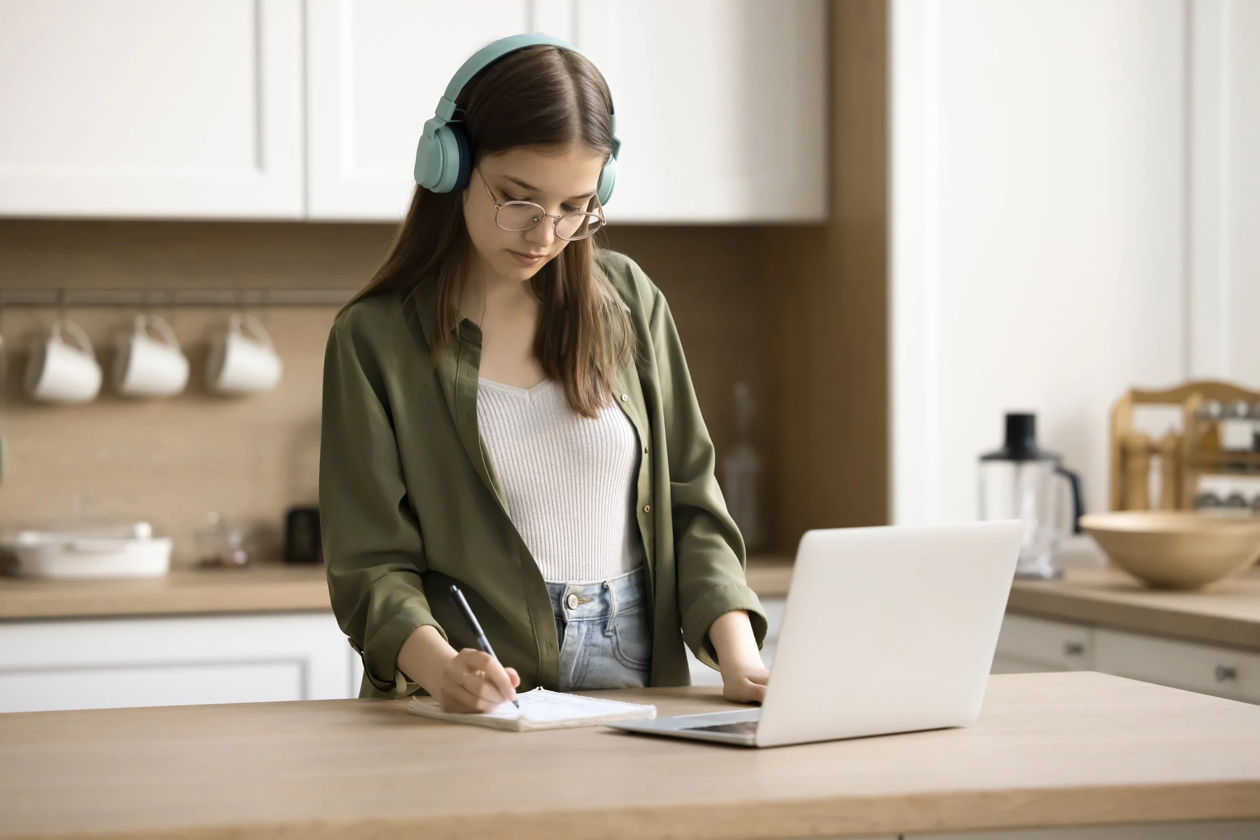 What Are Supplemental Essays — And Why Do They Matter More Than You Think?