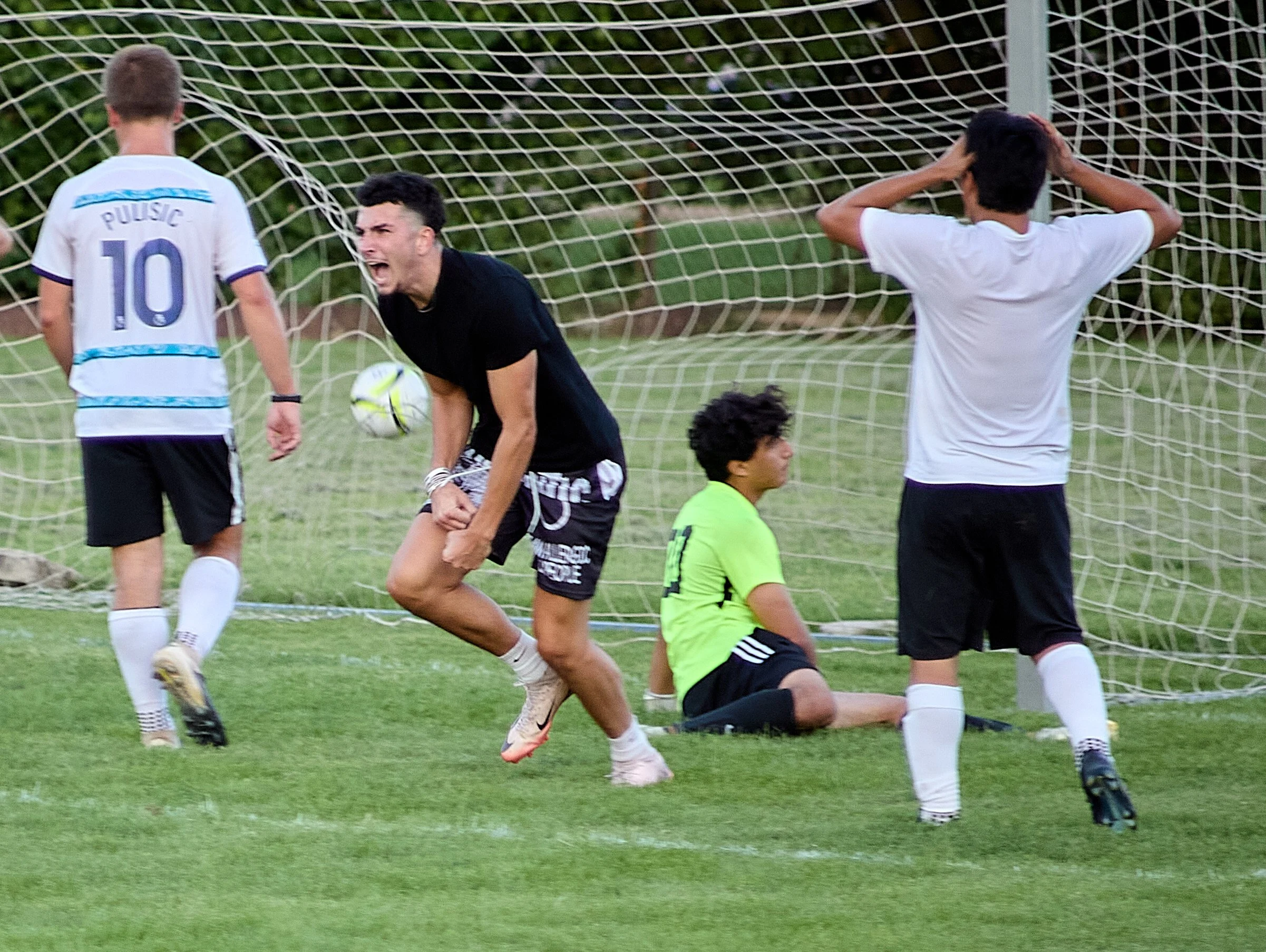 BR Alumni Soccer 26 144.jpg