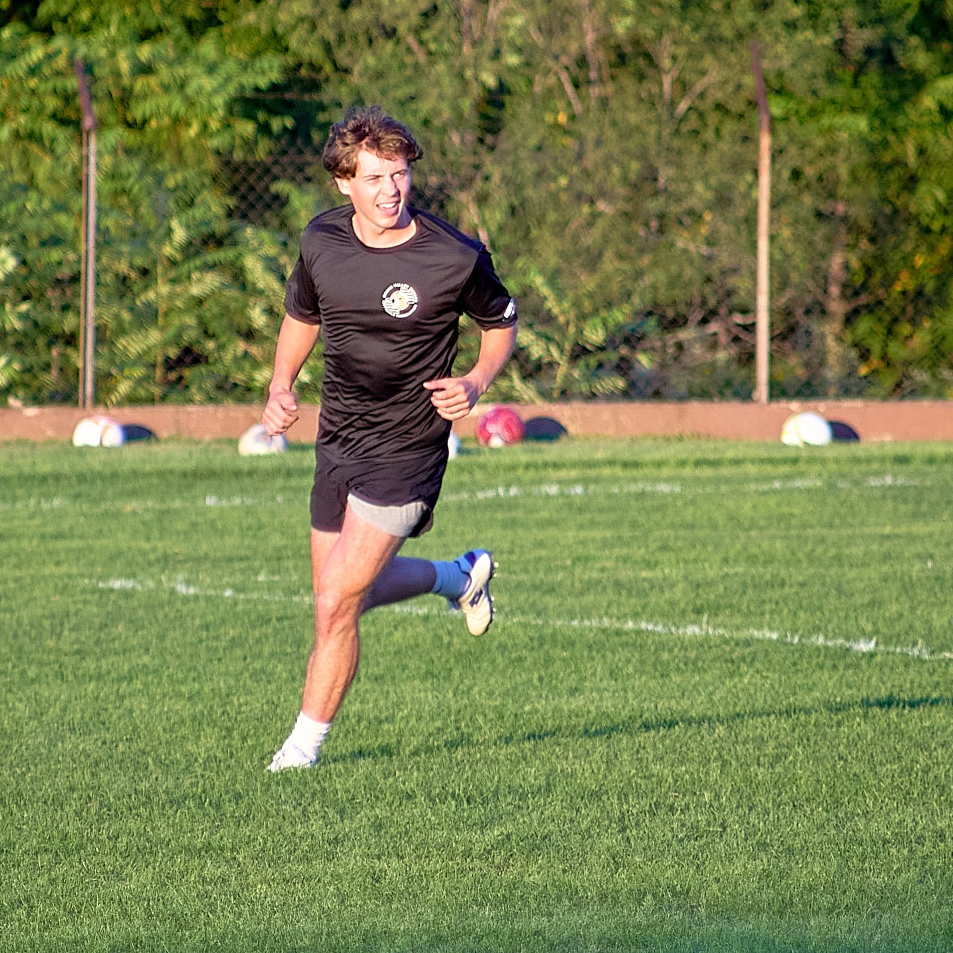 BR Alumni Soccer 26 98.jpg