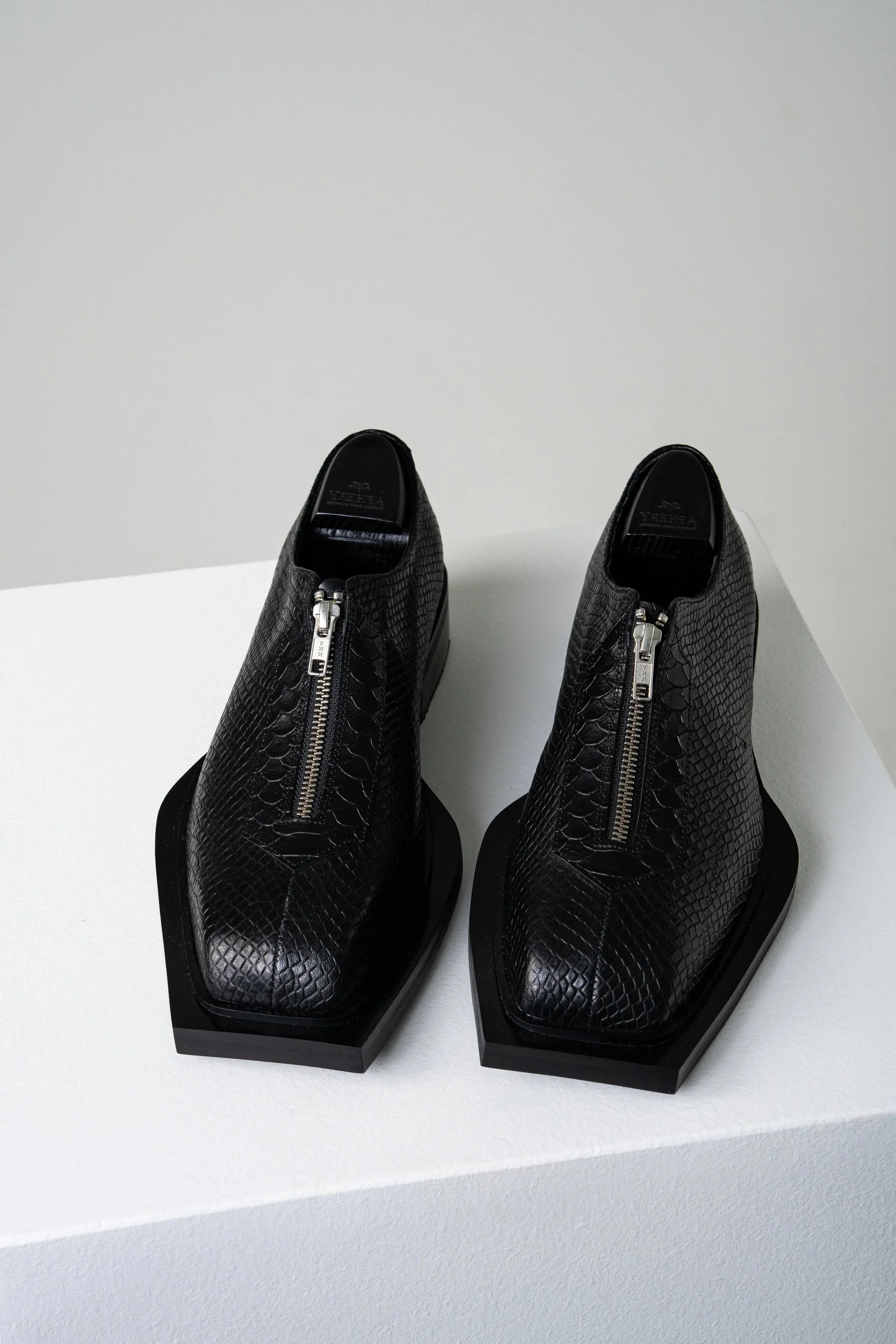 Edwards (Low cut Zipper)