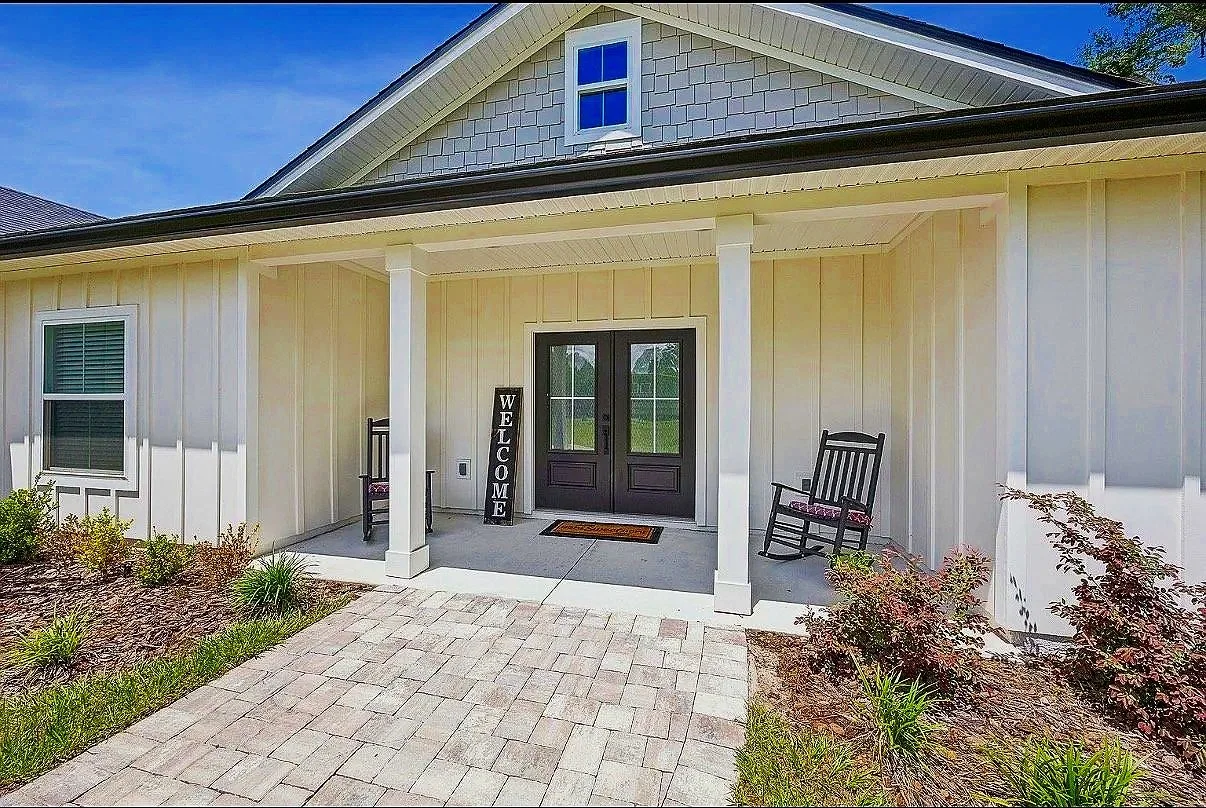 Front porch of Custom Home in Northeast Florida.
