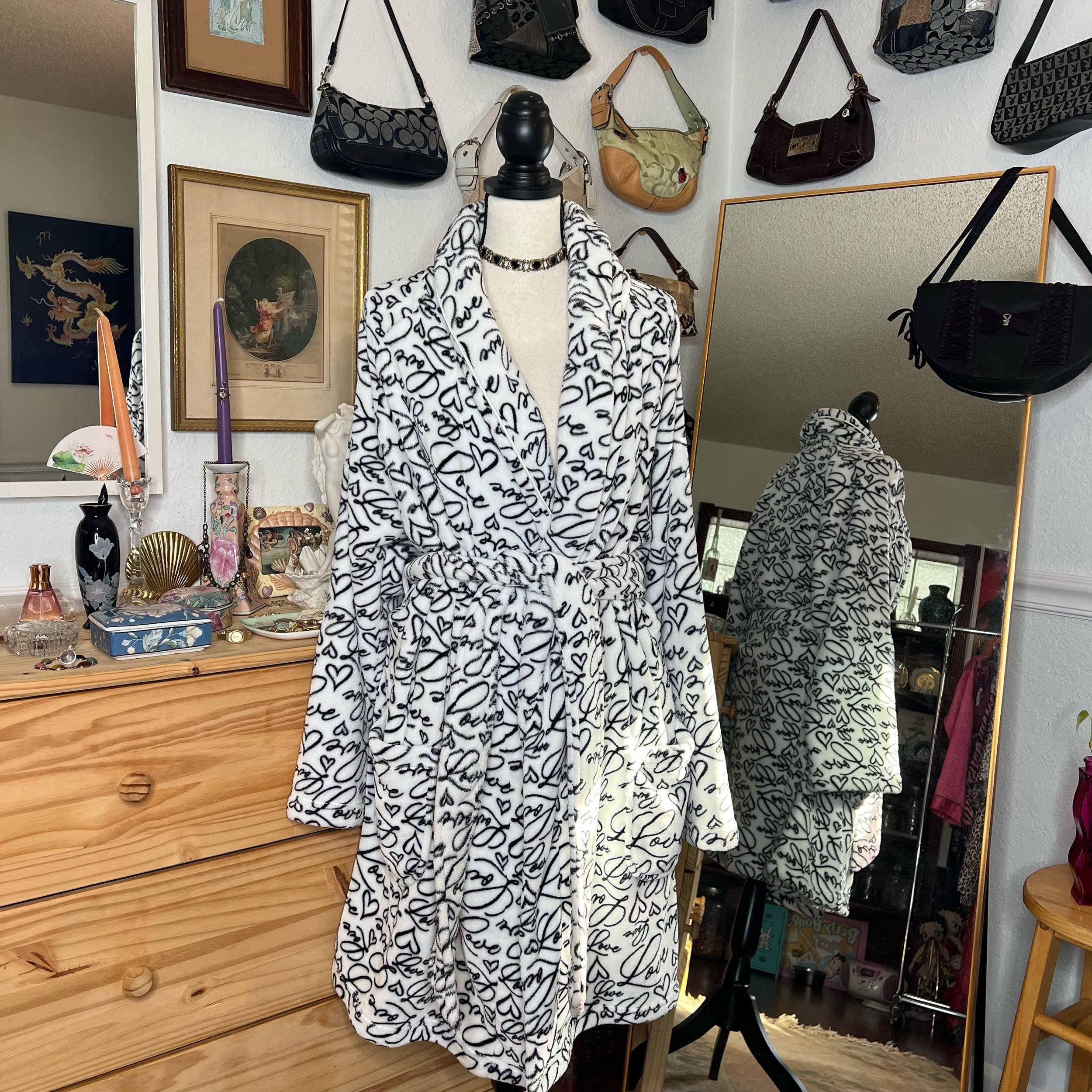 Victoria’s Secret Love Heart Plush Robe